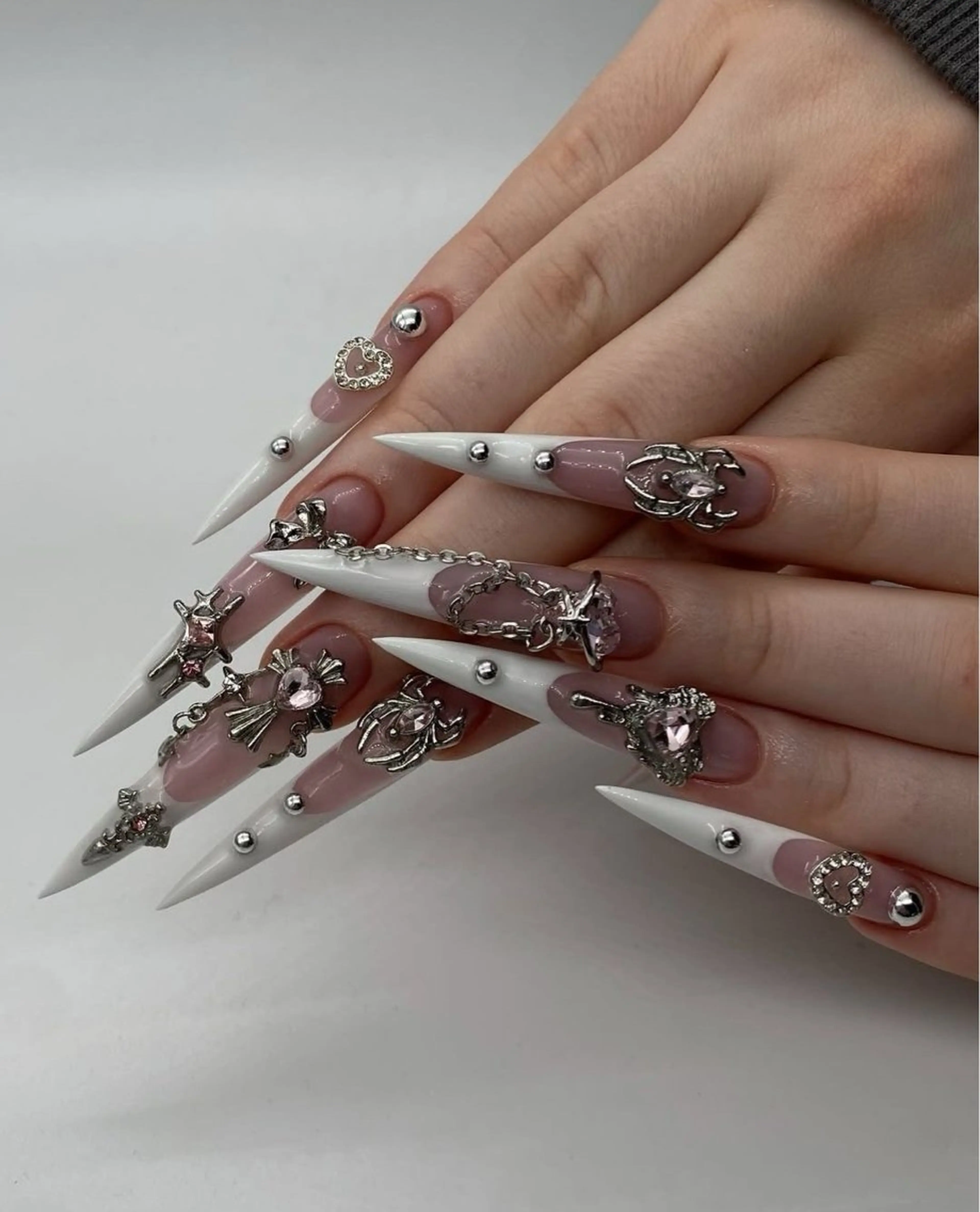 ネイル アートネイル ジェルネイル キラキラネイル 持ち込み ワンホンネイル Panda chan Novaのネイルデザイン