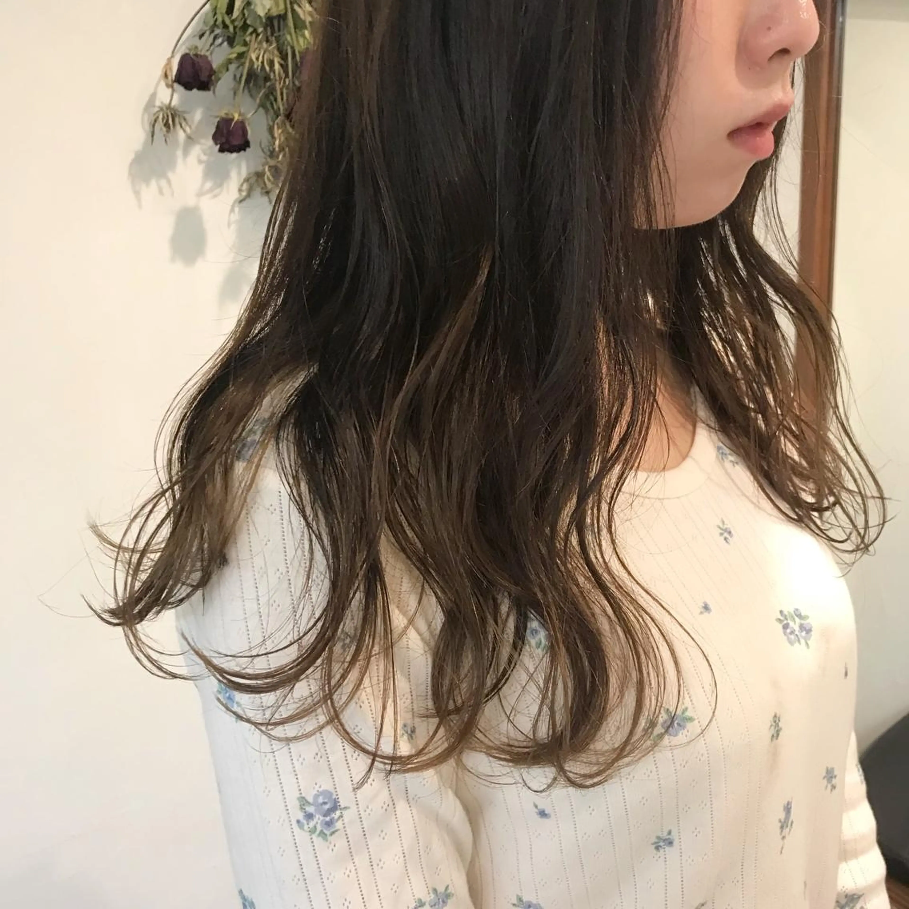 ロング カラー アッシュ オリーブアッシュ クニモトハルナ ボブ/柔らかカラーのヘアスタイル