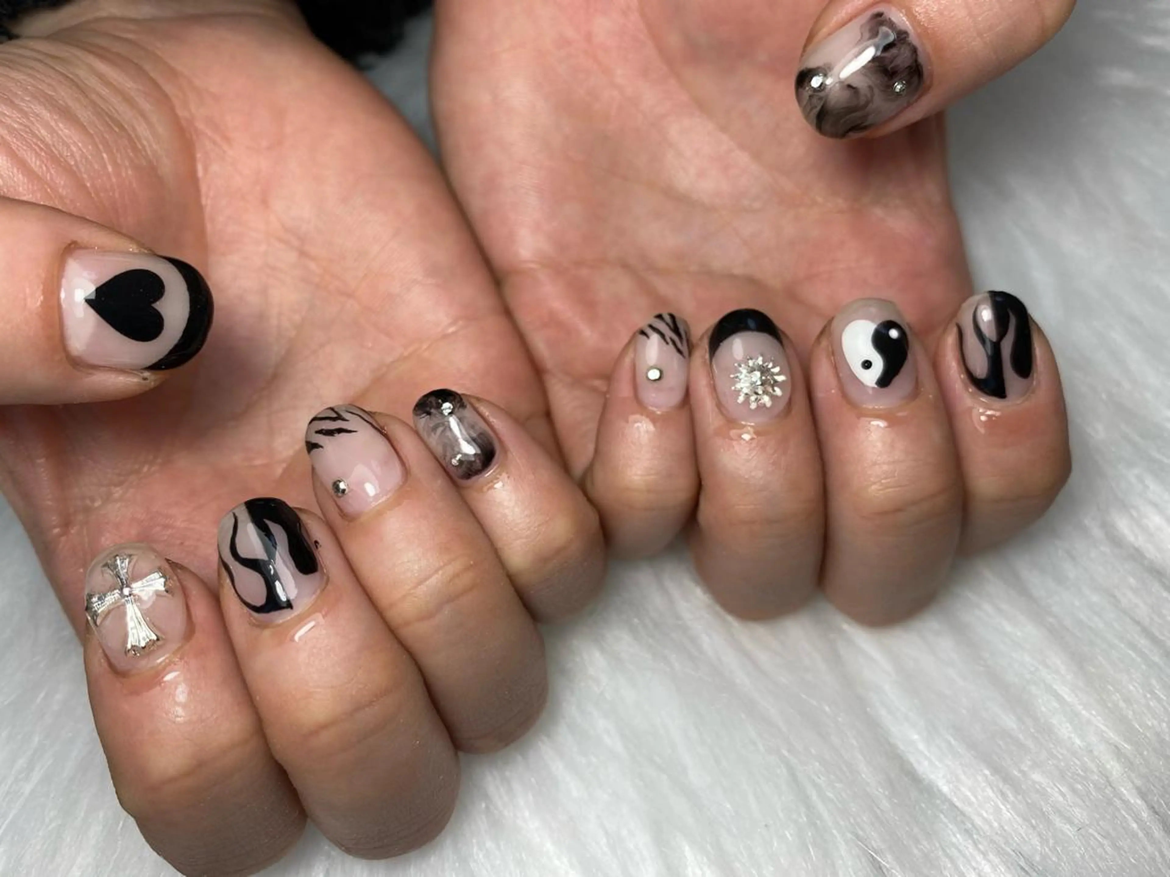 ネイル ハンドネイル Mana‪ ‪·͜· ❤︎‬のネイルデザイン