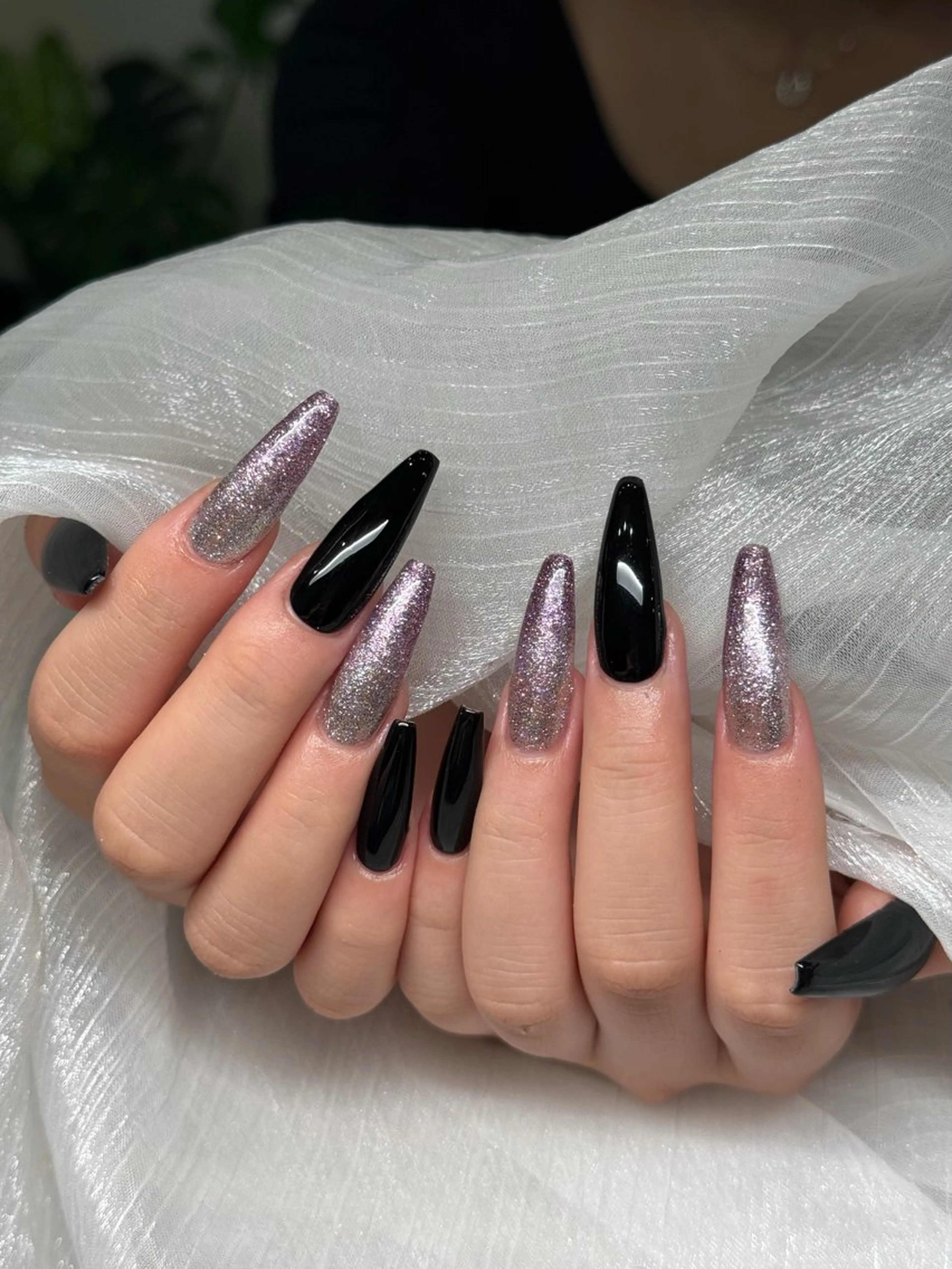 ネイル オーロラネイル ブルー チークネイル フットネイル フレンチネイル Ema 大塚のネイルデザイン