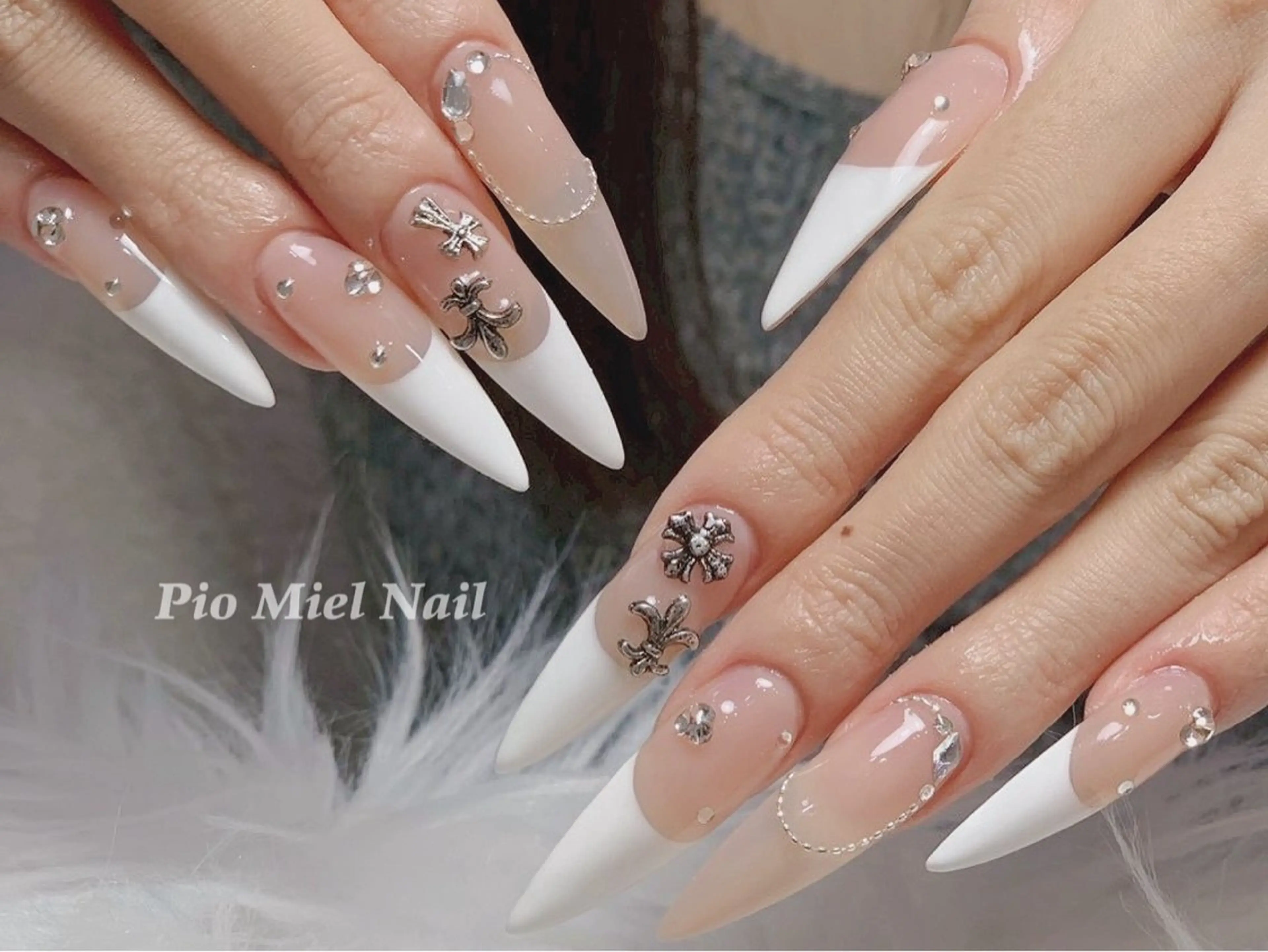 ネイル ハンドネイル HANA 長さだしのネイルデザイン