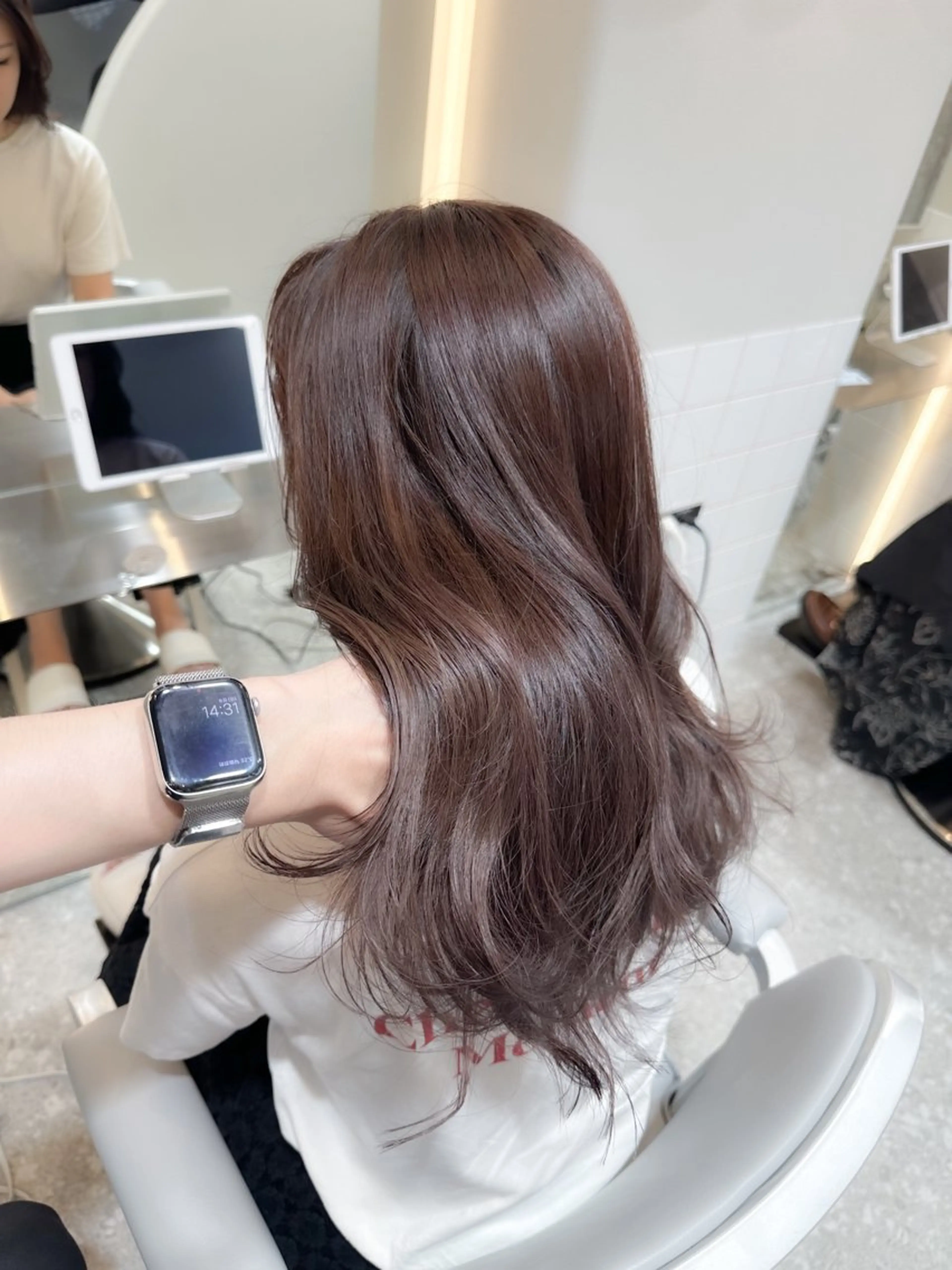 セミロング カラー シールエクステ セミロングパーマ ブリーチ ケアブリーチ ダブルカラー カット ヘアカラー トリートメント 新宿/韓国風レイヤー 髪質改善/渋谷直樹のヘアスタイル