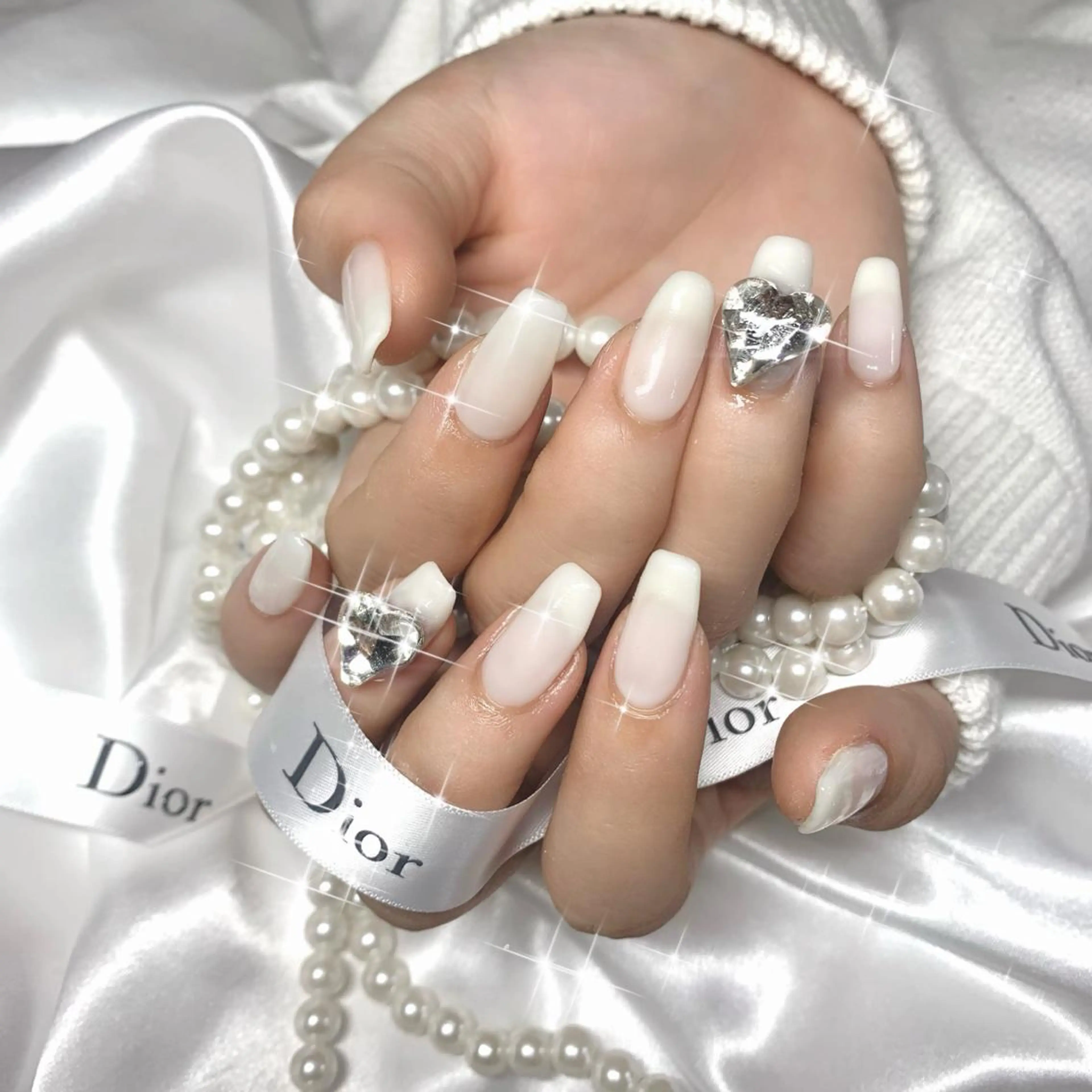 ネイル ジェルネイル ハート 氷ネイル・うるうるネイル 韓国ネイル ワンカラーネイル élu by Noriko 前原のネイルデザイン