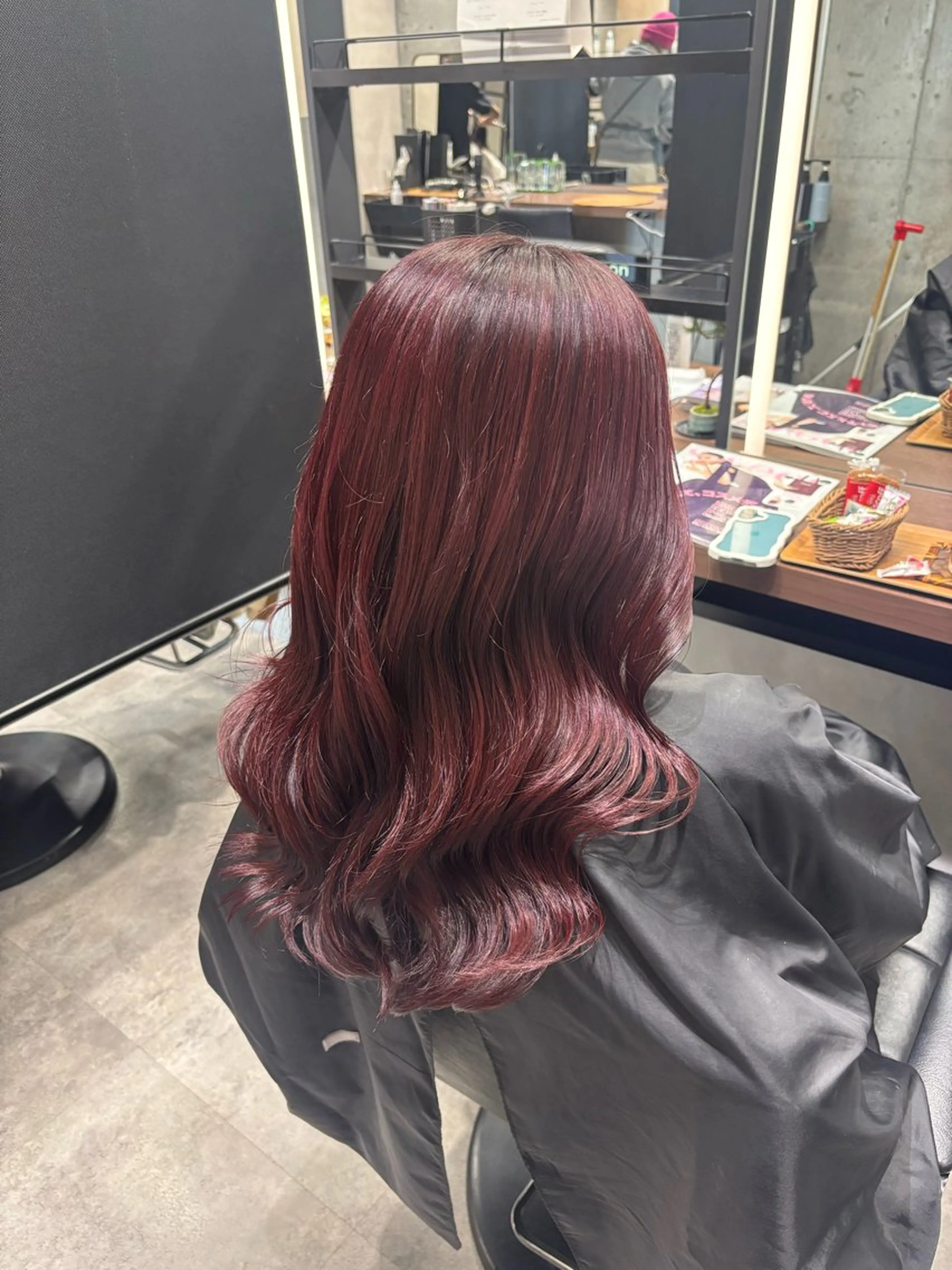 カラー レッドカラー カット ヘアカラー トリートメント 暖色/ハイトーン/ カラー/HBLのヘアスタイル