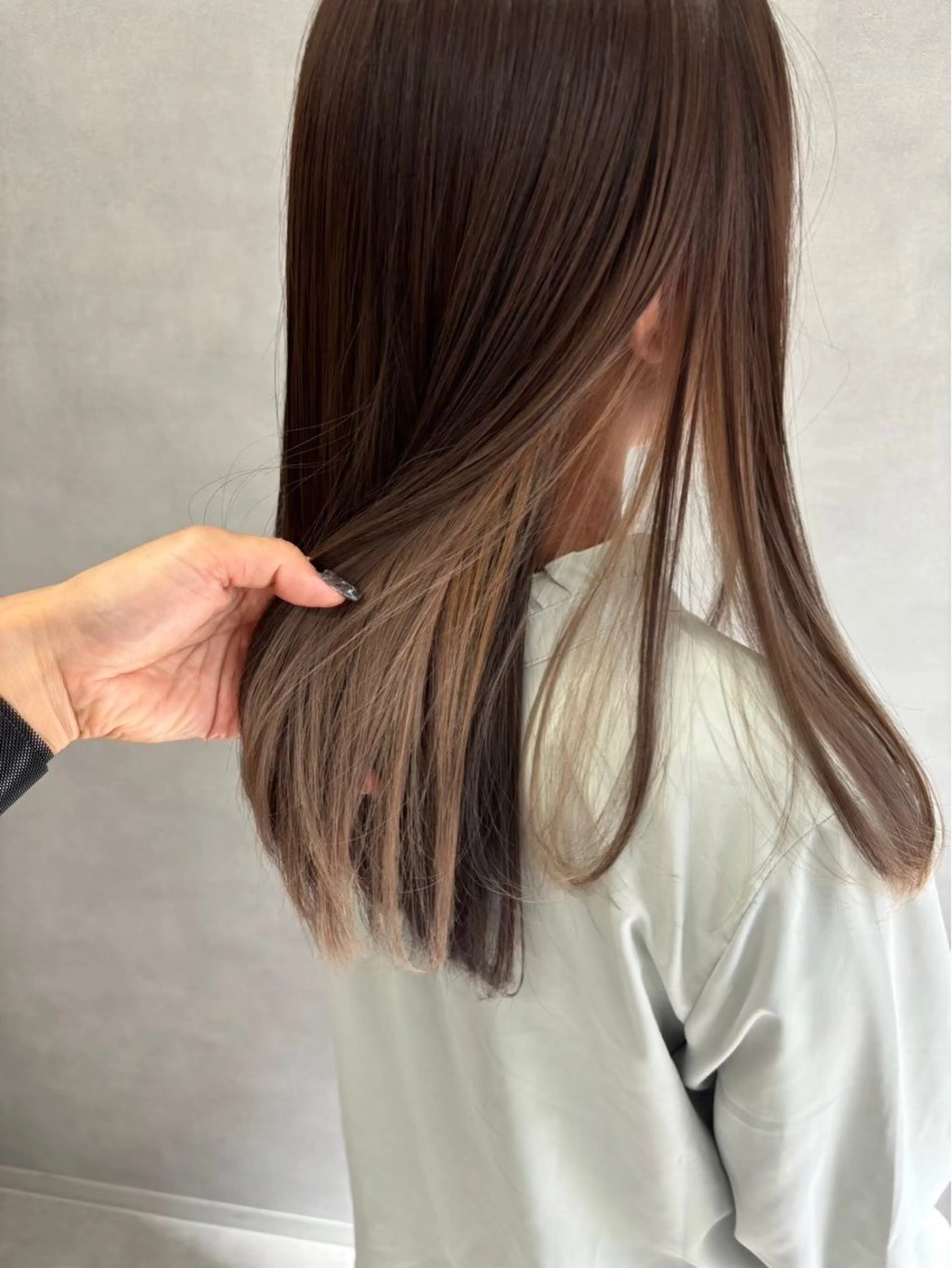 ロング かがみはやと 髪質改善/縮毛矯正のヘアスタイル