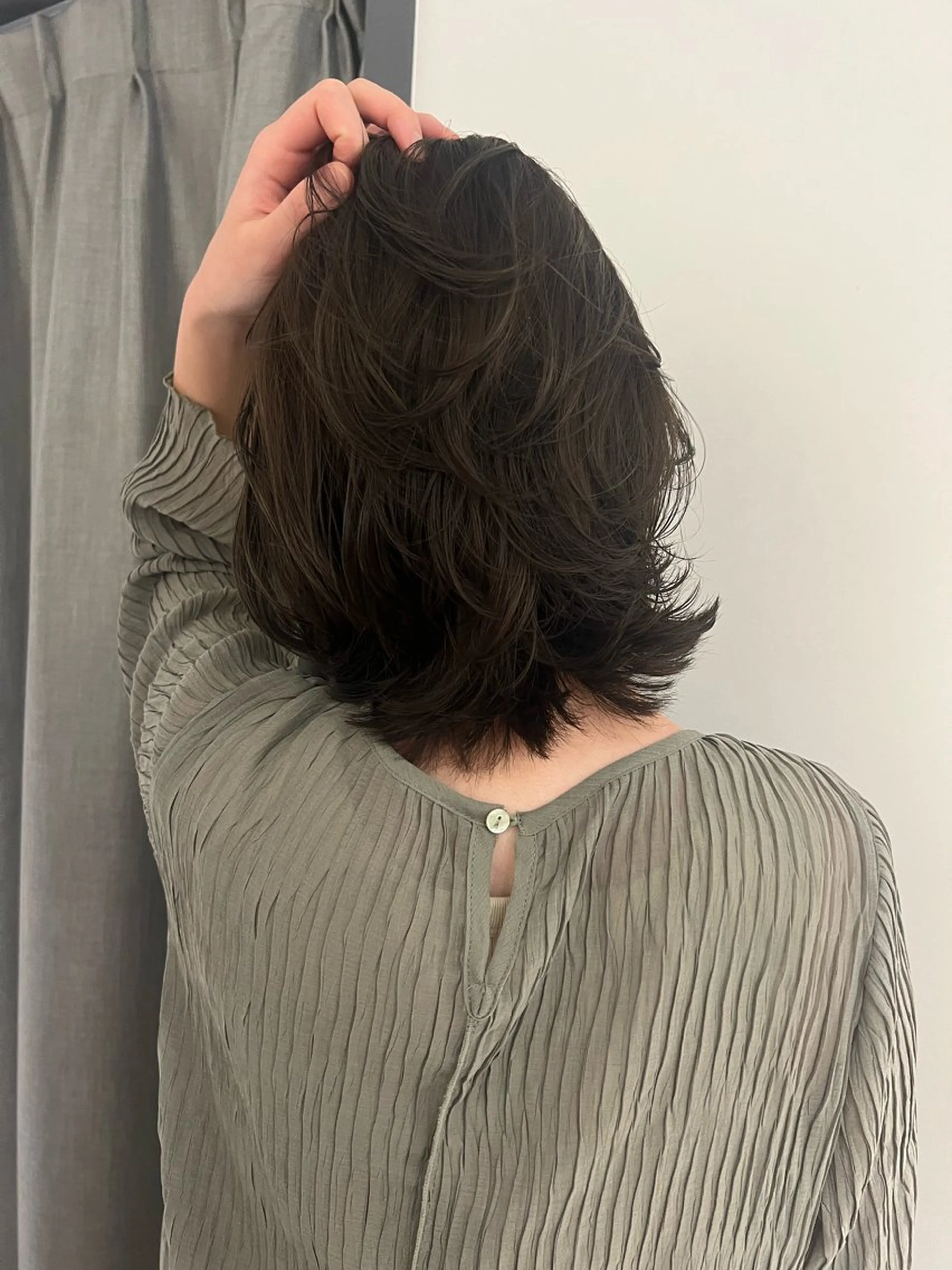 ミディアム カラー ベージュカラー グレージュ オリーブグレージュ オリーブグレー ボブ 暗髪カラー🫐パーマ おくだりんかのヘアスタイル