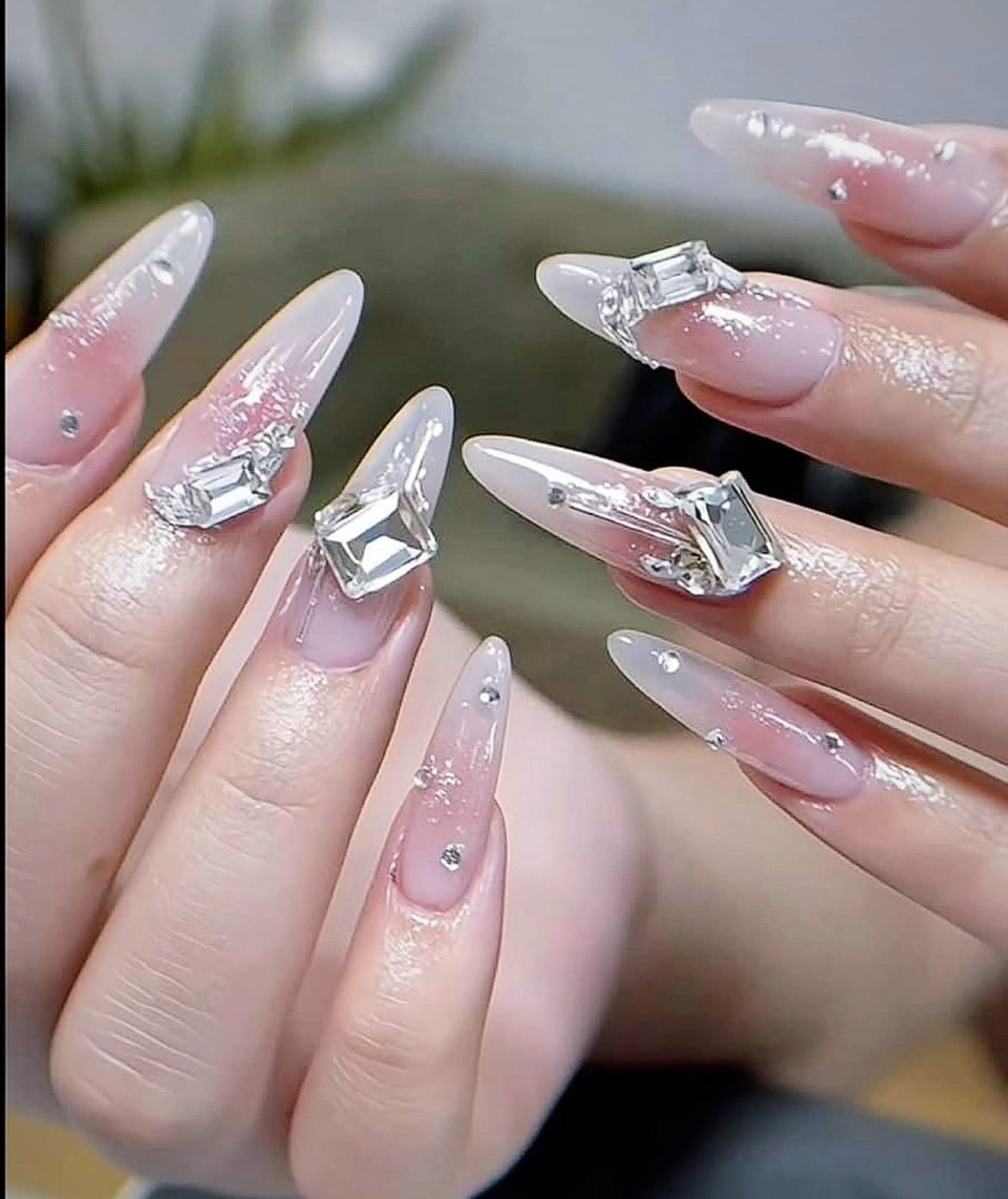 ネイル フットネイル ジェルネイル 韓国ネイル マグネットネイル 持ち込み ハンドネイル AKIKO ネイルサロンのネイルデザイン