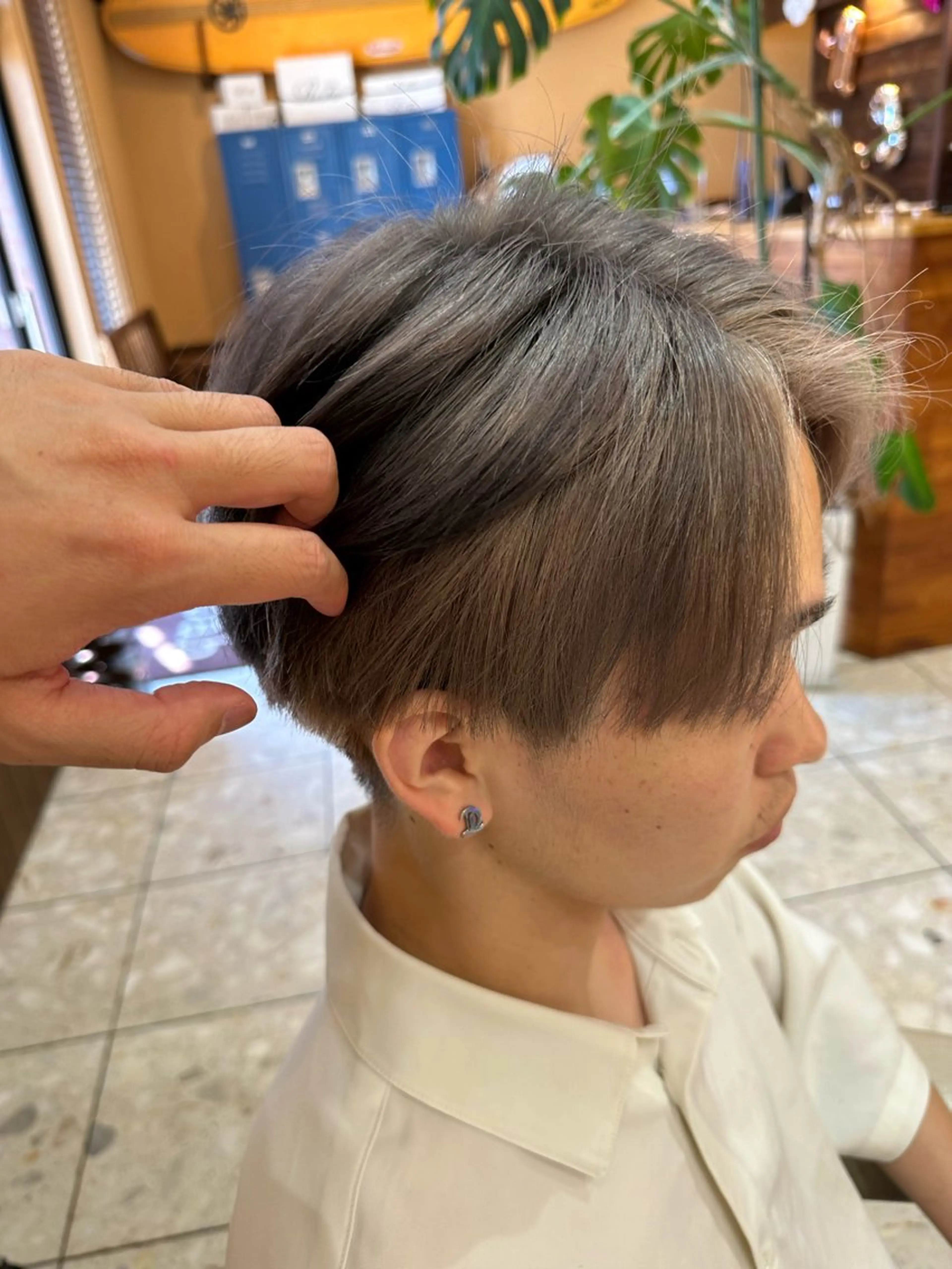 ショート ヘアカラー 鎌田 一徳のヘアスタイル