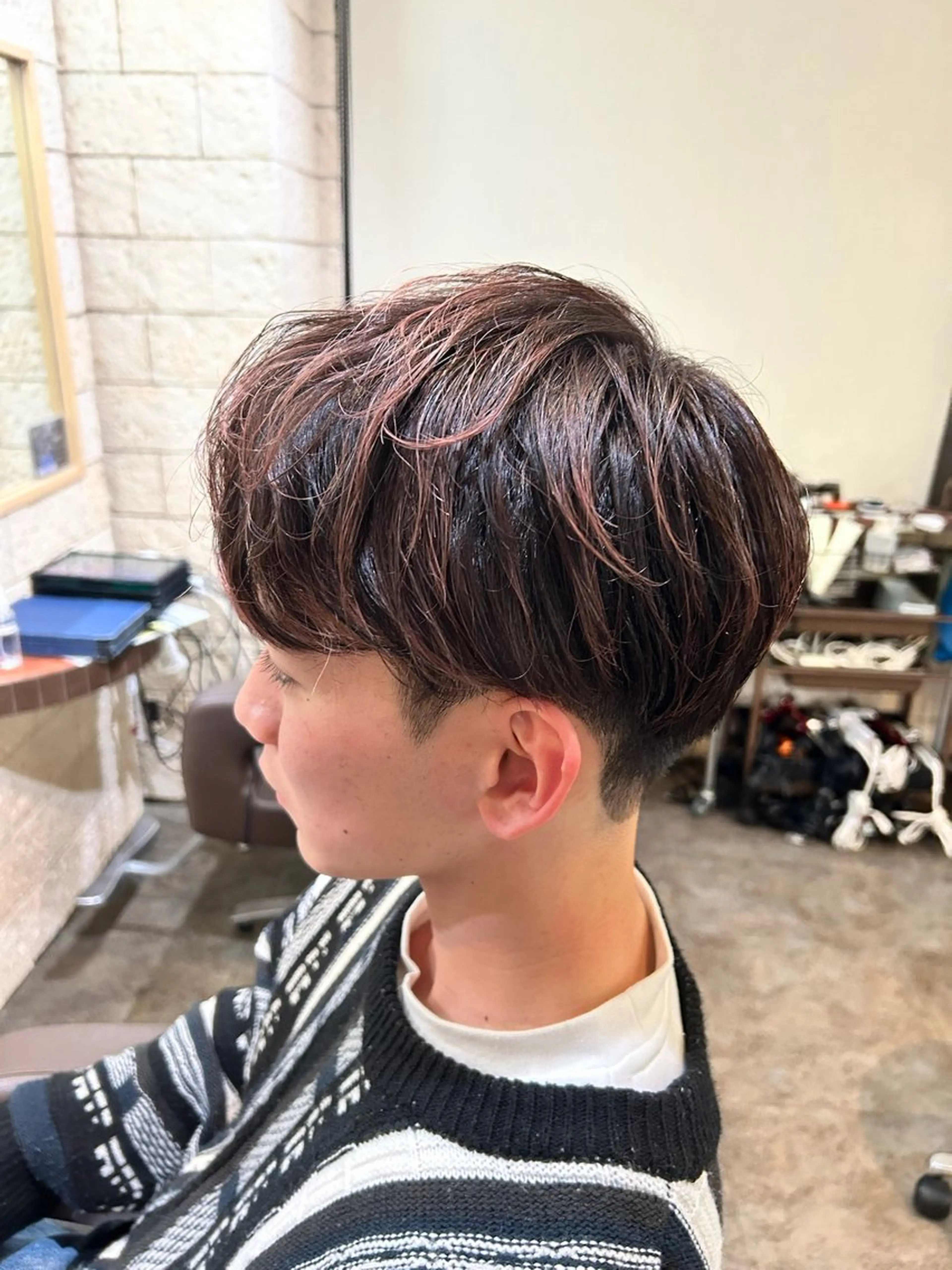 メンズ マッシュ 刈り上げ カット 小林 美南のヘアスタイル