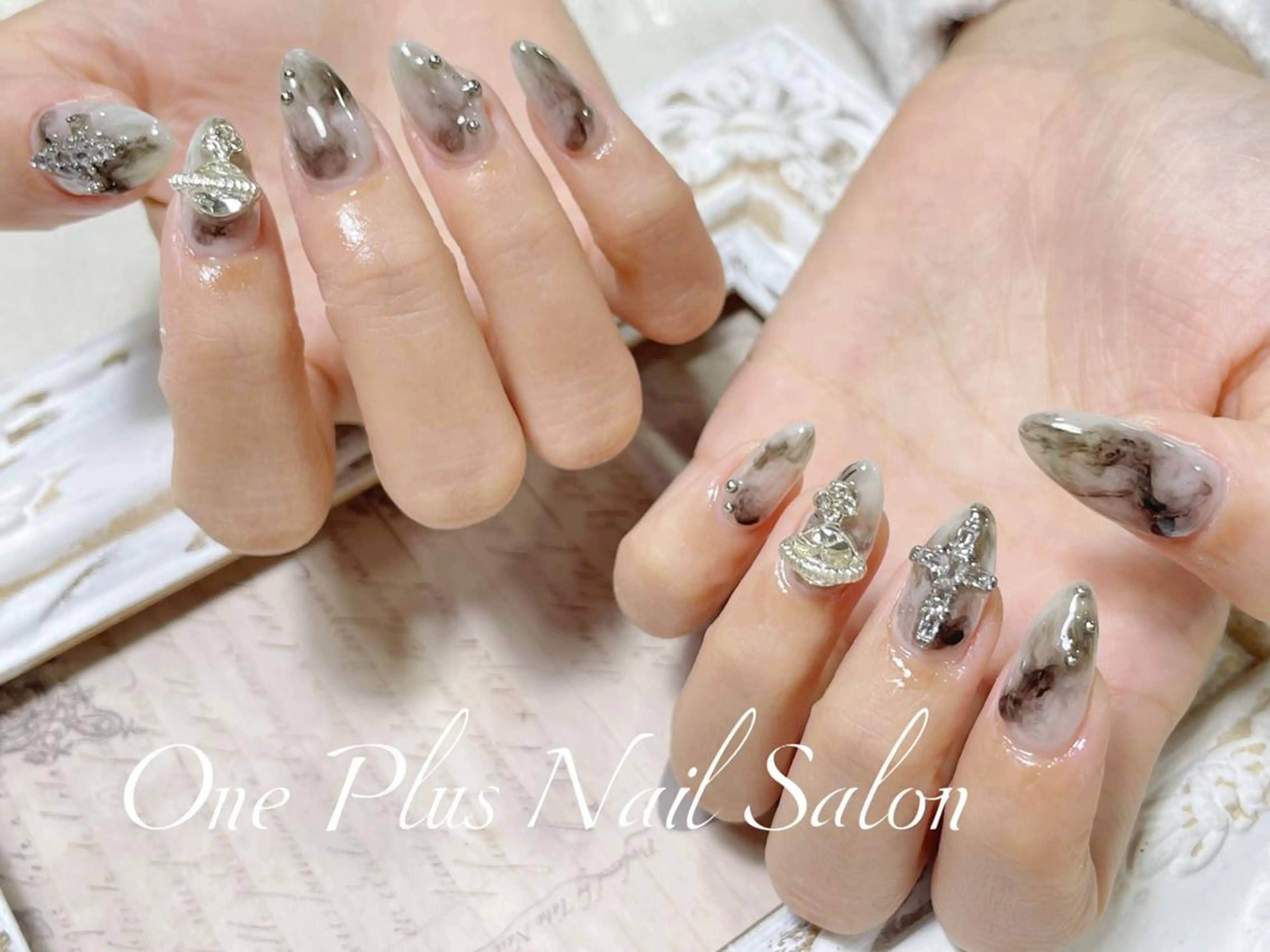 ネイル ハンドネイル One Plus Nail Salonのネイルデザイン