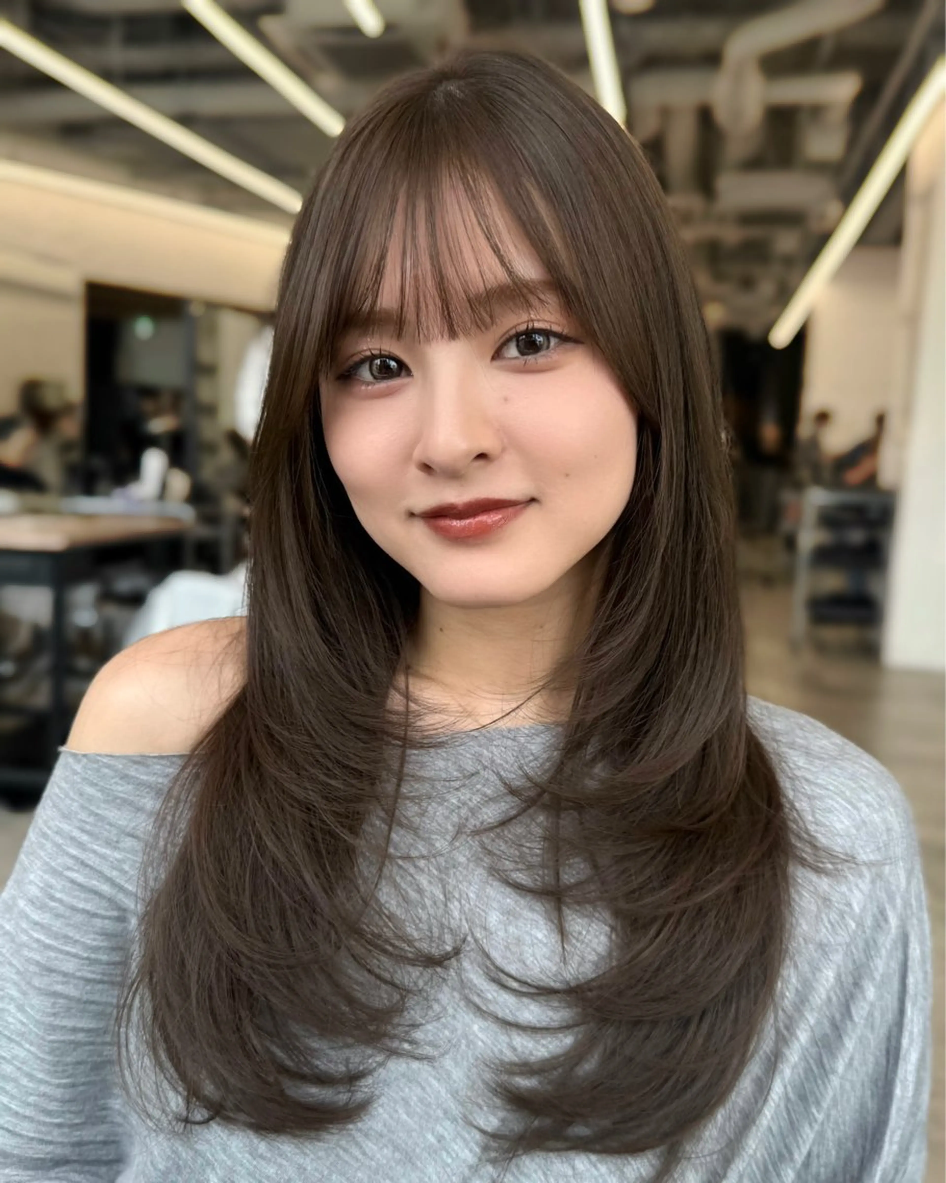 ロング カラー グレージュ オリーブグレージュ オリーブグレー カット ヘアカラー トリートメント レイヤー🩰顔まわり /透明感/kanaのヘアスタイル