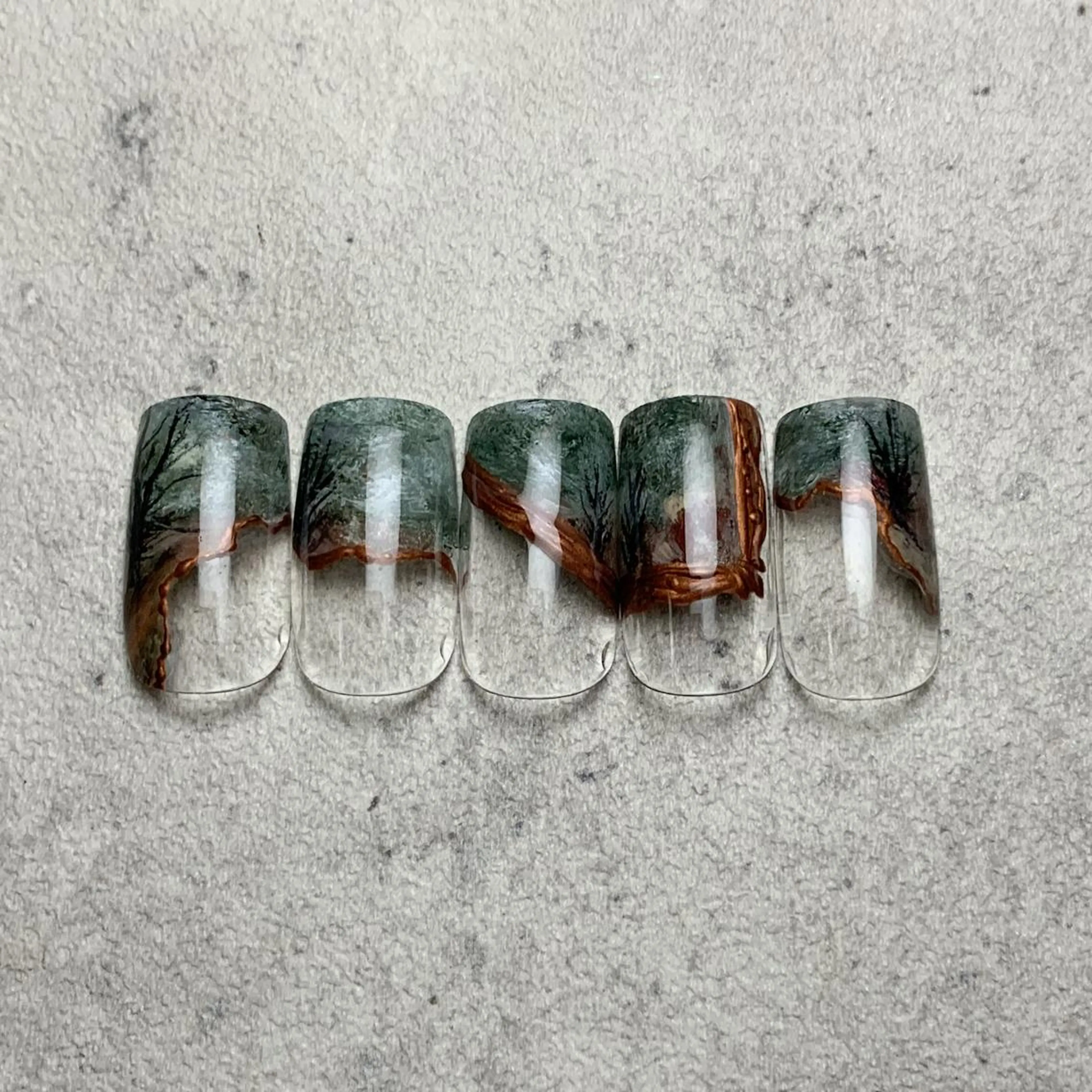 ネイル ハンドネイル FIORITURA aiのネイルデザイン