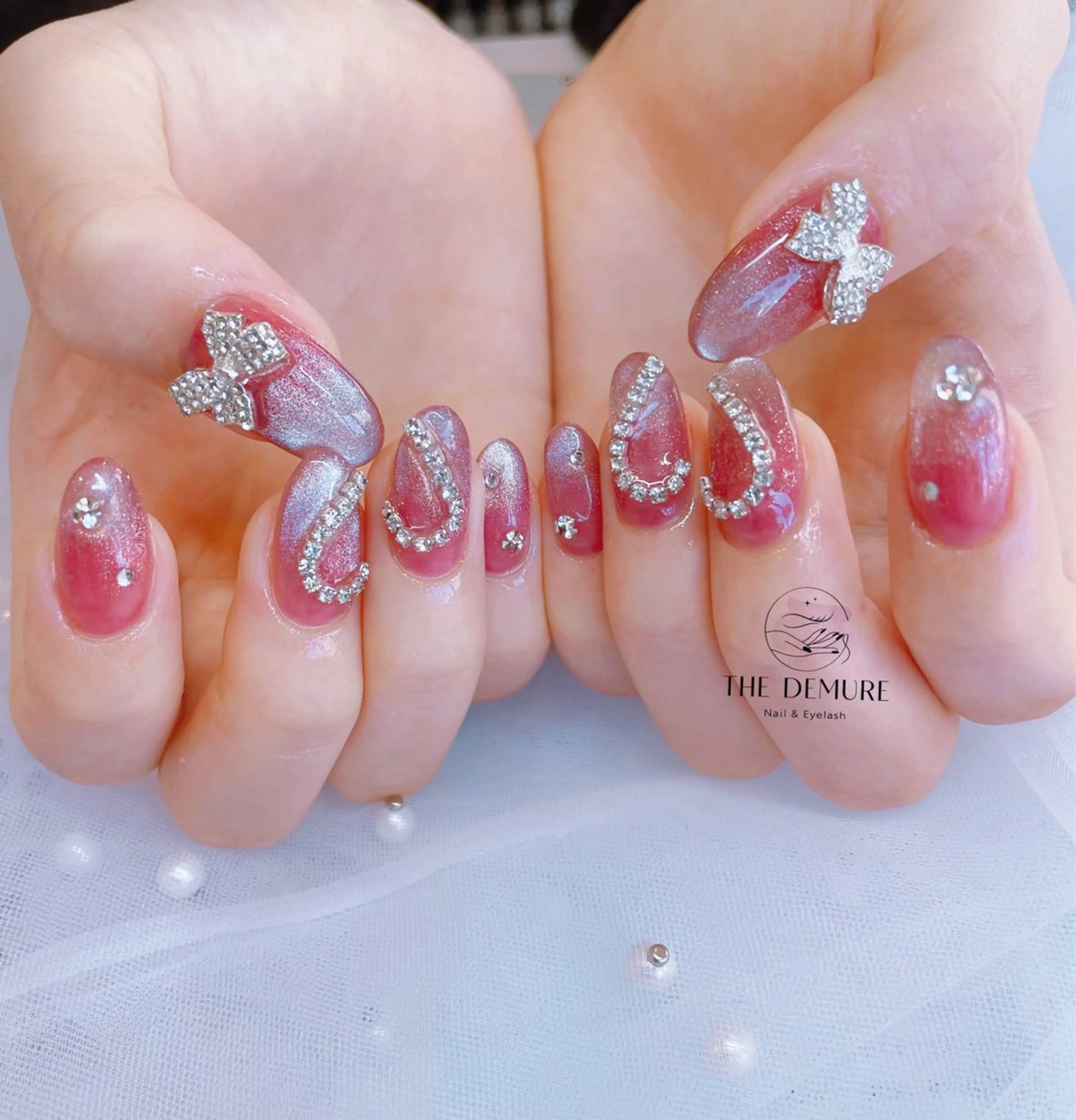 ネイル アートネイル 韓国ネイル 水色 ロングネイル マグネットネイル ハンドネイル ハンドケア NailDemure 【銀座店】のネイルデザイン