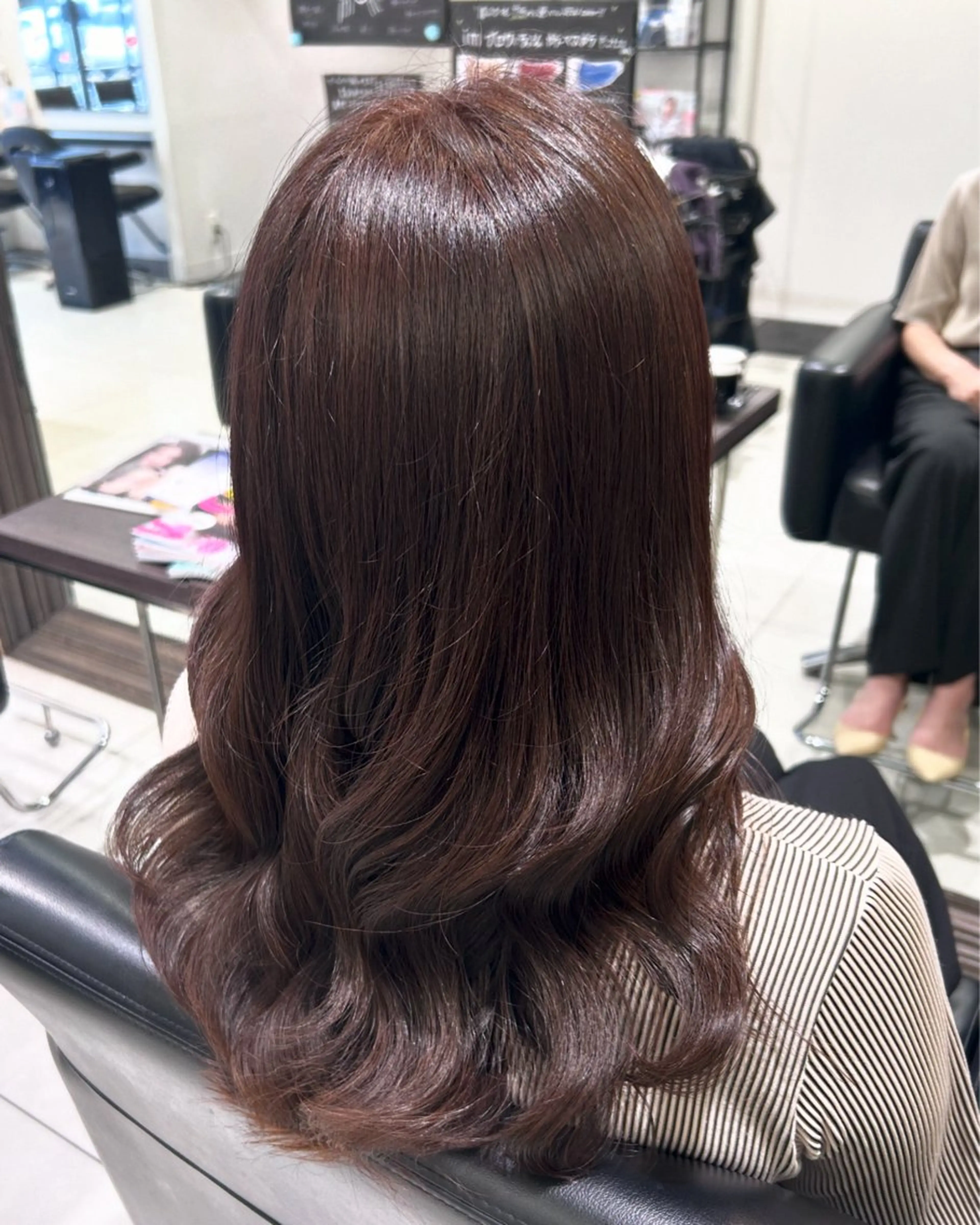 【年末限定】🫧透明感カラー🫧+うるツヤTr✨+カット【お持ち帰りトリートメント付き】【期間限定】白髪染め変更⭕️の写真