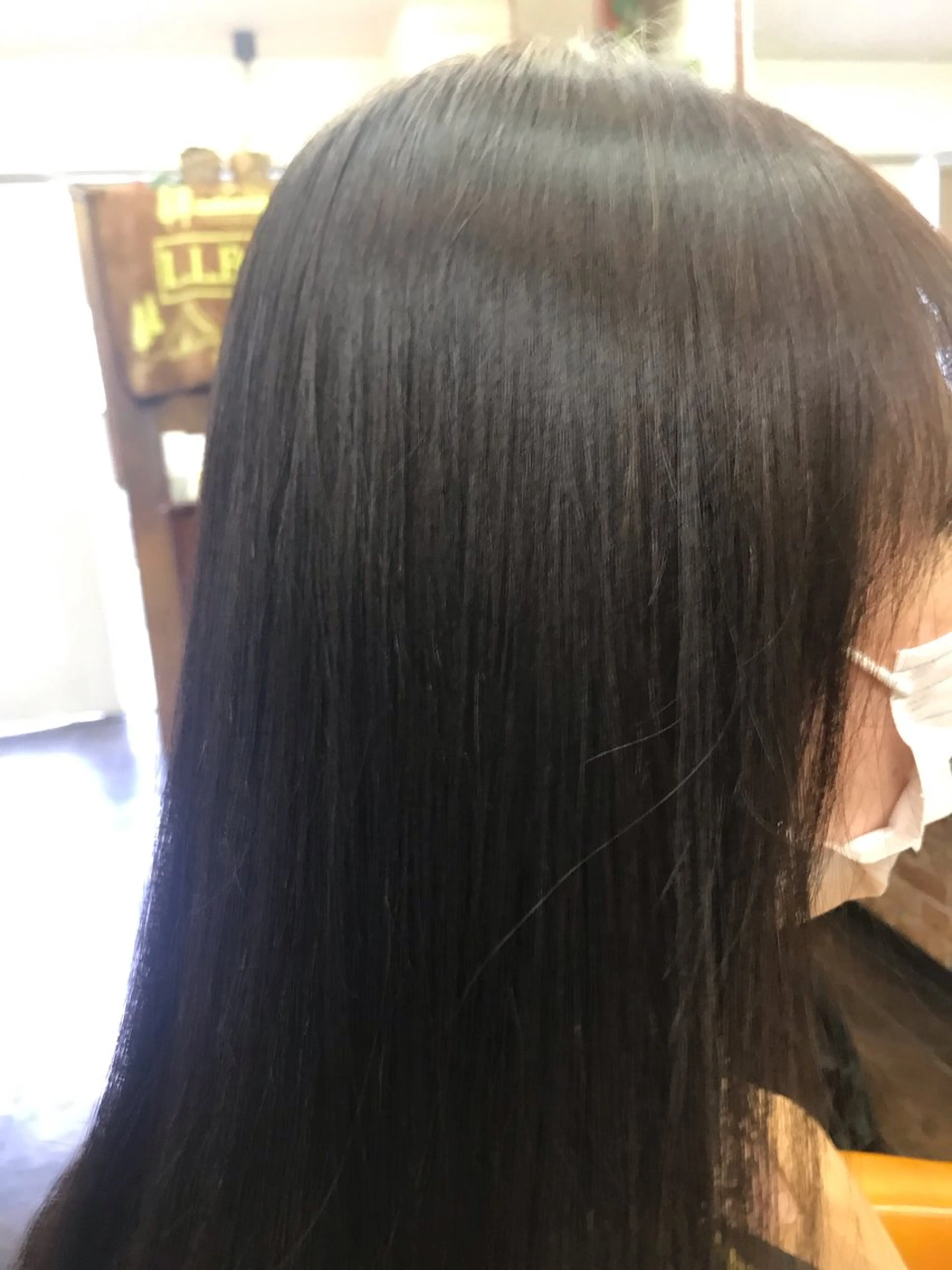 セミロング パーマ 桧山 真のヘアスタイル