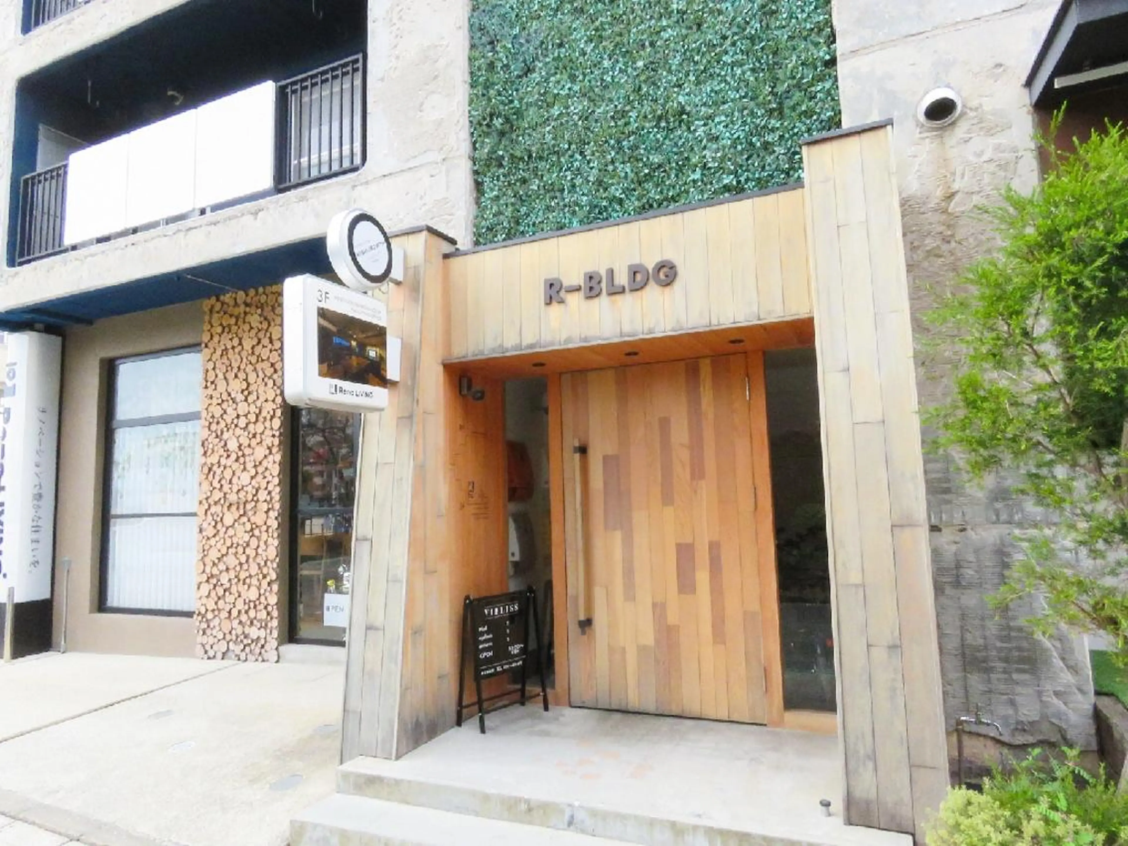 VIBLISS福岡店 yurichanのネイルデザイン