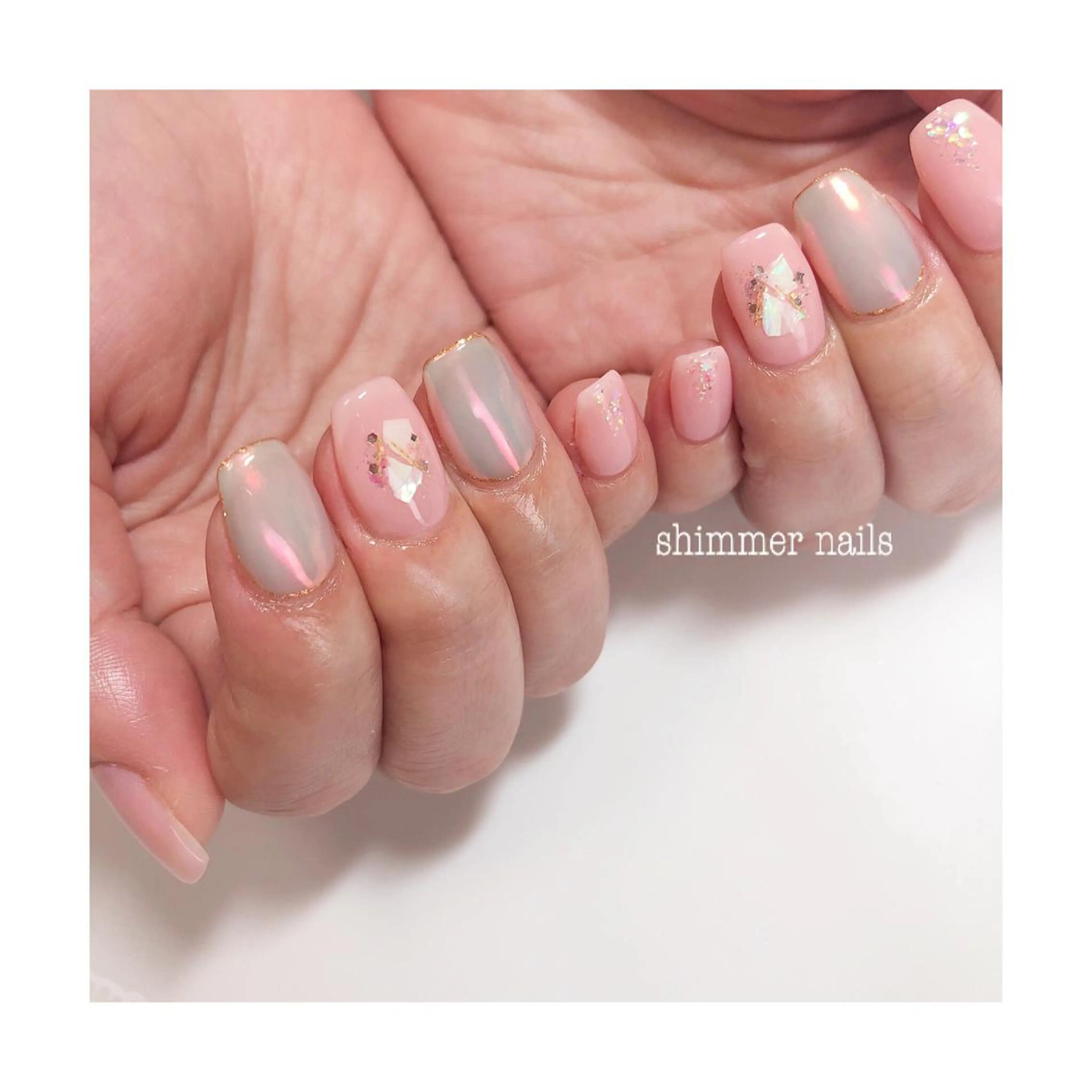 ネイル オーロラネイル 春ネイル shimmer nailsのネイルデザイン