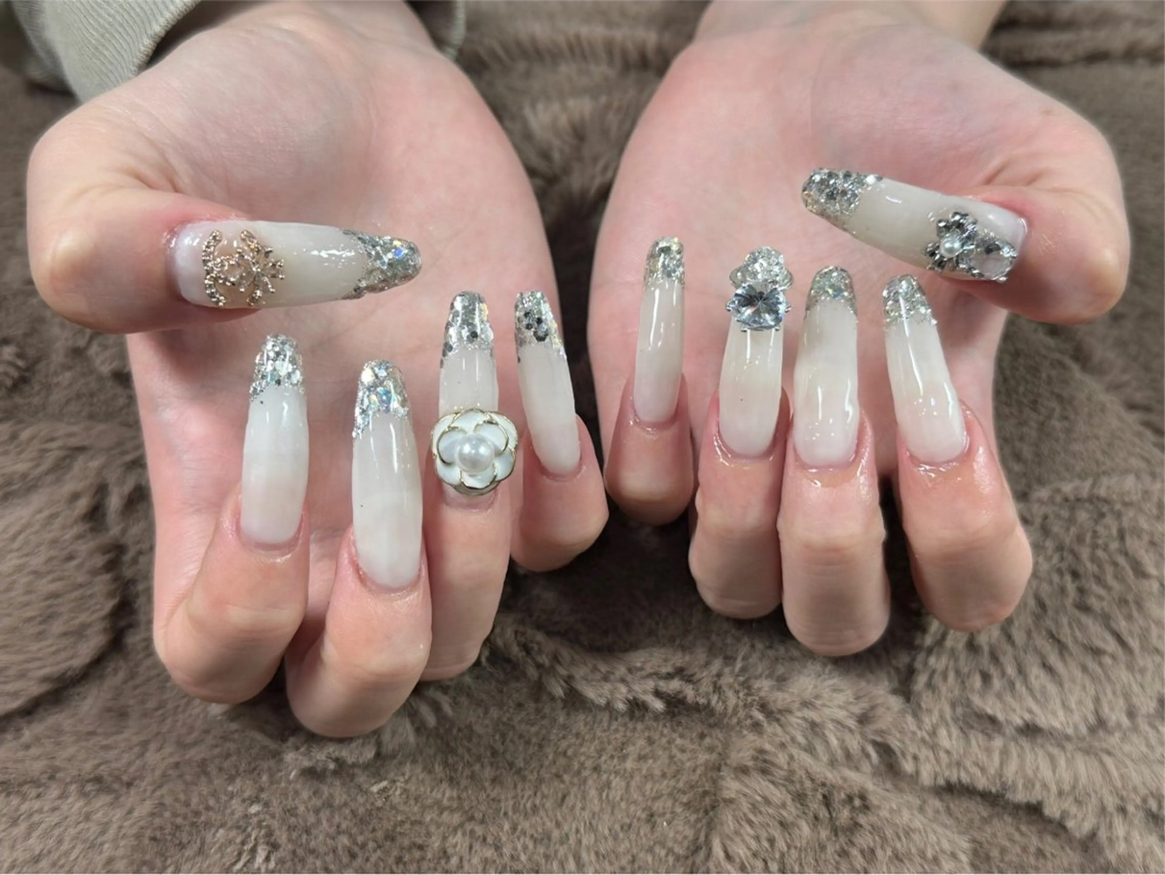 ロング サロンku'u所属・salon kuuのネイルデザイン