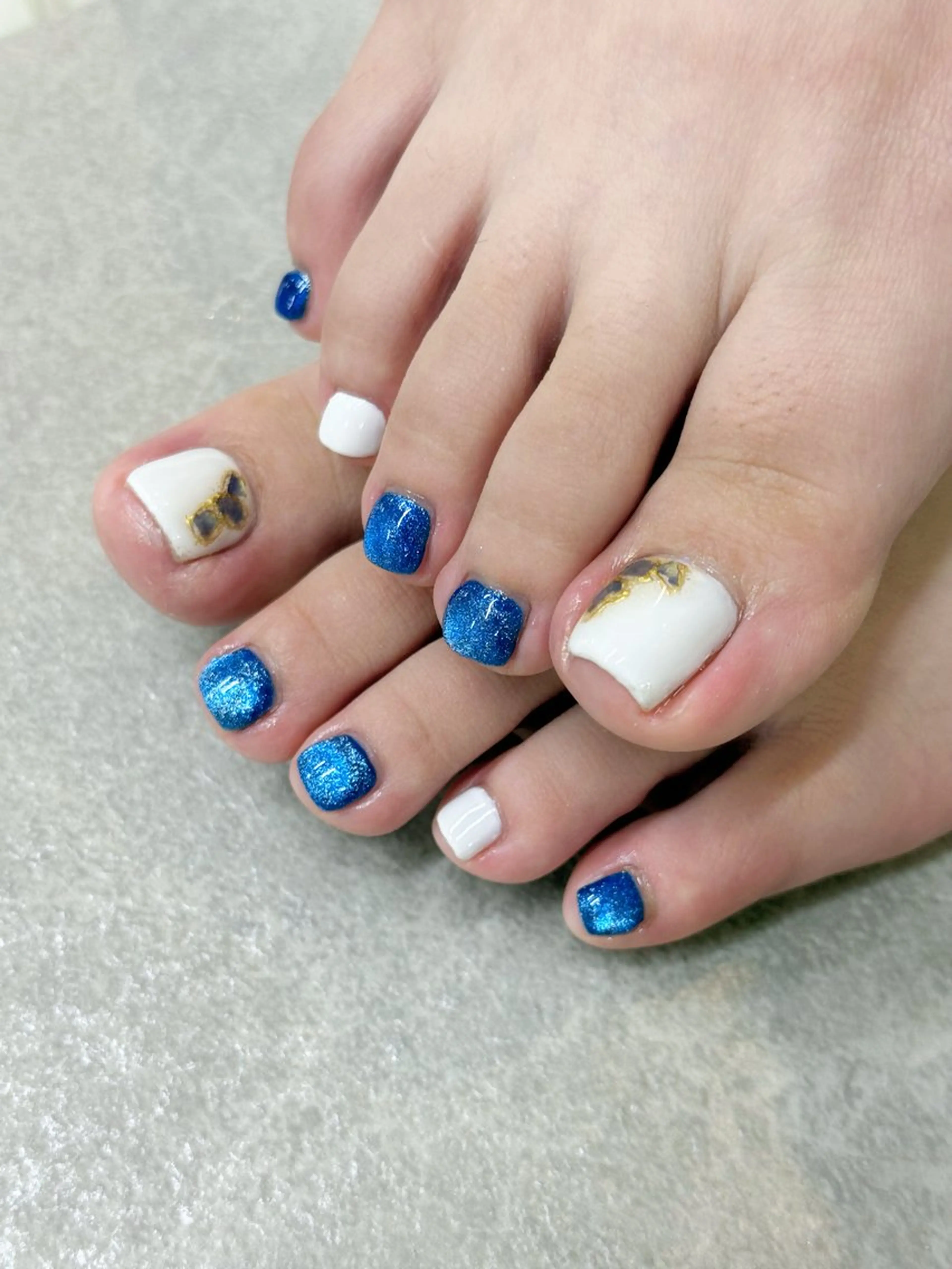 ネイル アートネイル フットネイル マグネットネイル フットネイル Agate miku🎀‧₊のネイルデザイン