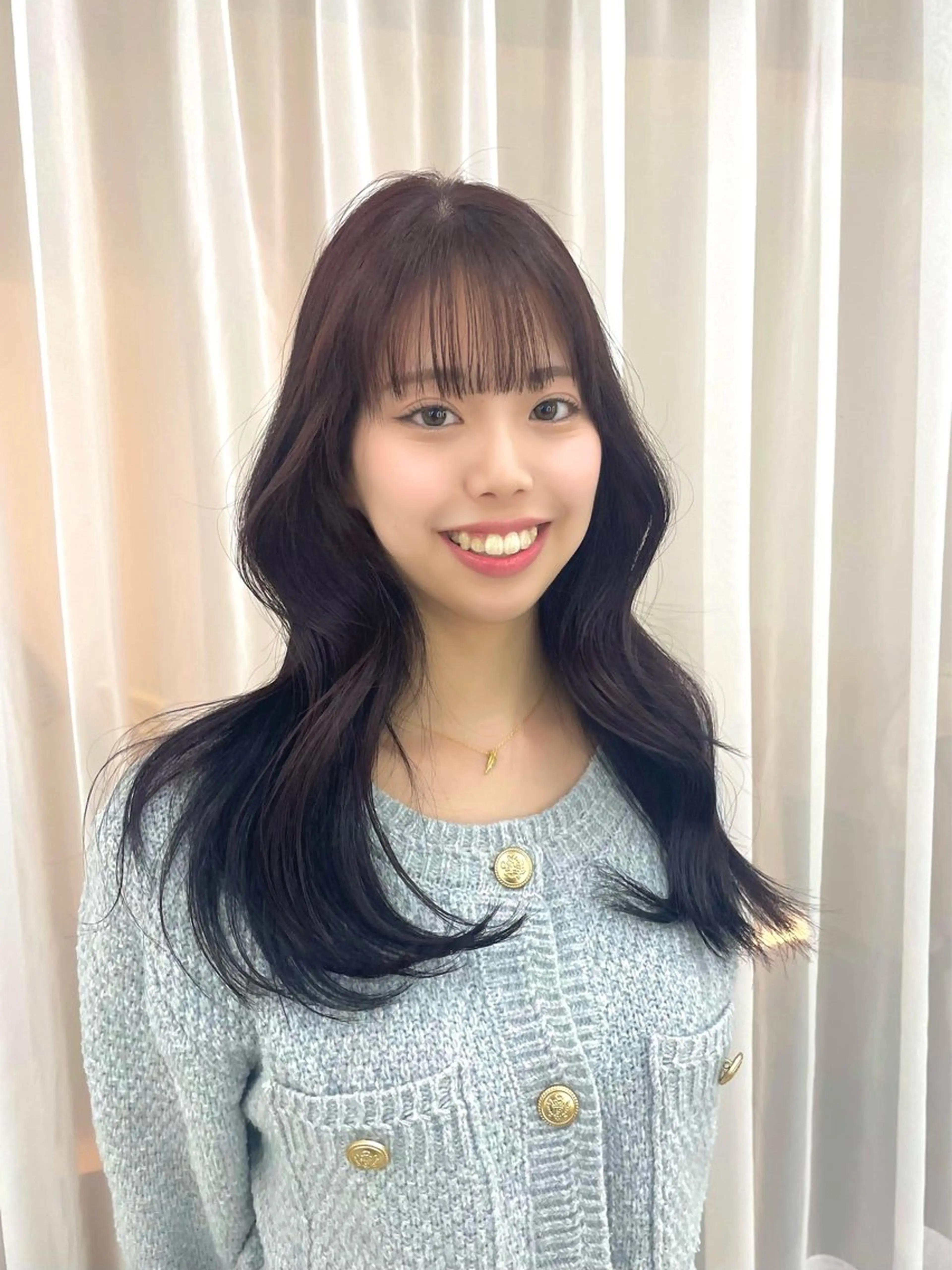 セミロング くびれヘア レイヤーカット i.+odori所属・Miu🤍透明感カラ ー🫧ショートカットのヘアスタイル