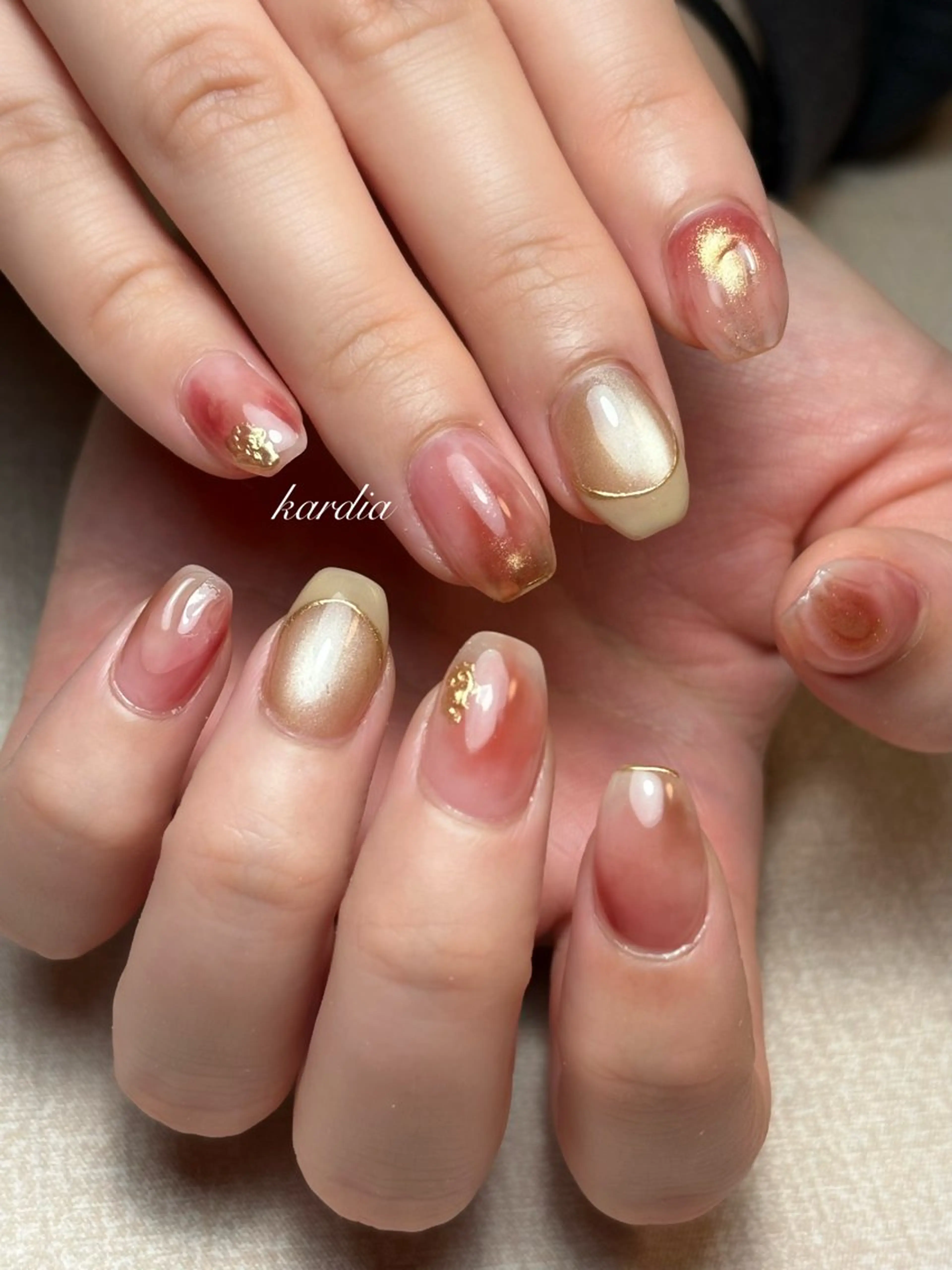 ネイル ハンドネイル καρδιά -ｶﾙﾃﾞｨｱ-のネイルデザイン