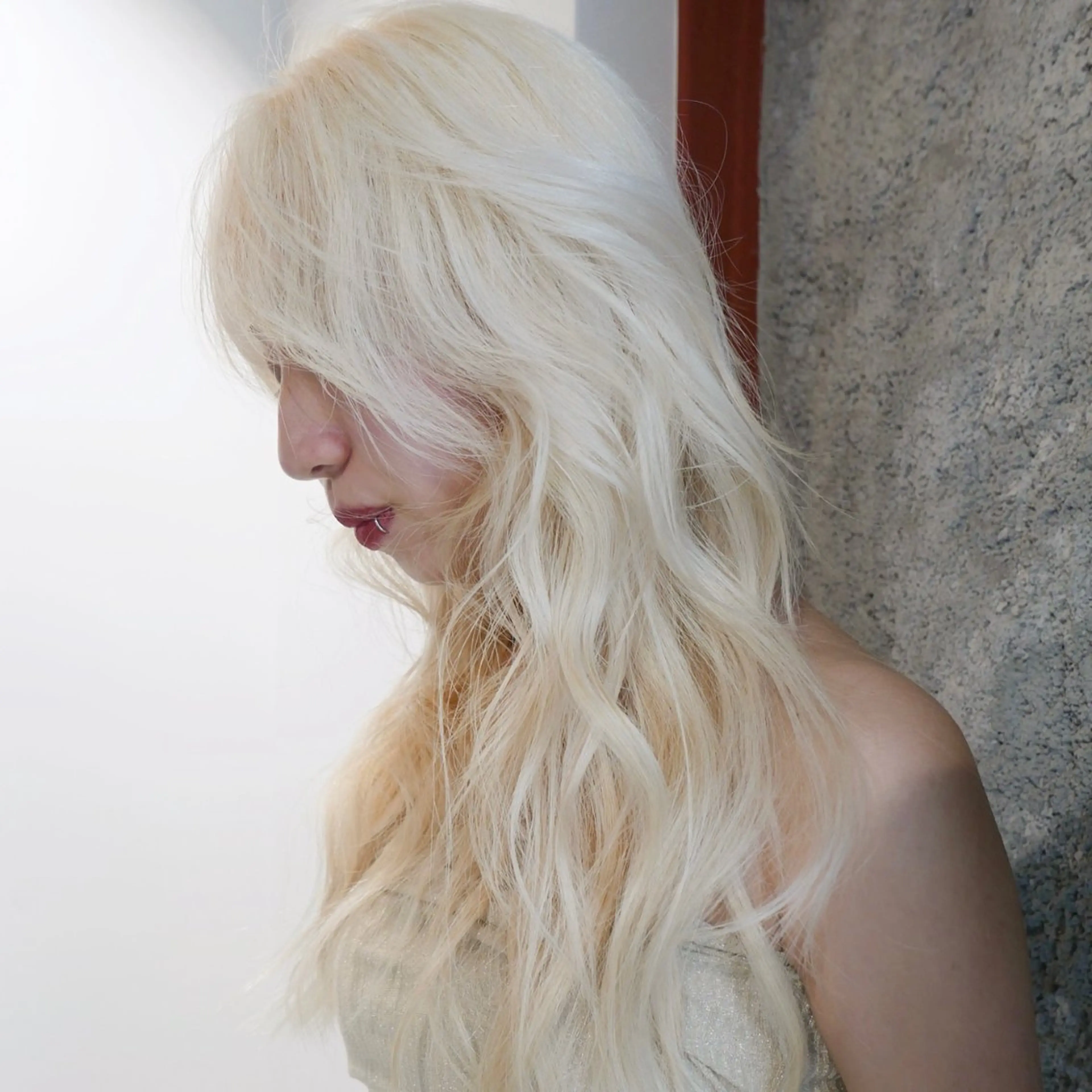 ロング カラー ブリーチ ブロンド ケアブリーチ ホワイトブロンド bloc japon所属・ﾌﾞﾚｲｽﾞ˚✧₊⁎ ﾚｲﾔｰToriのヘアスタイル