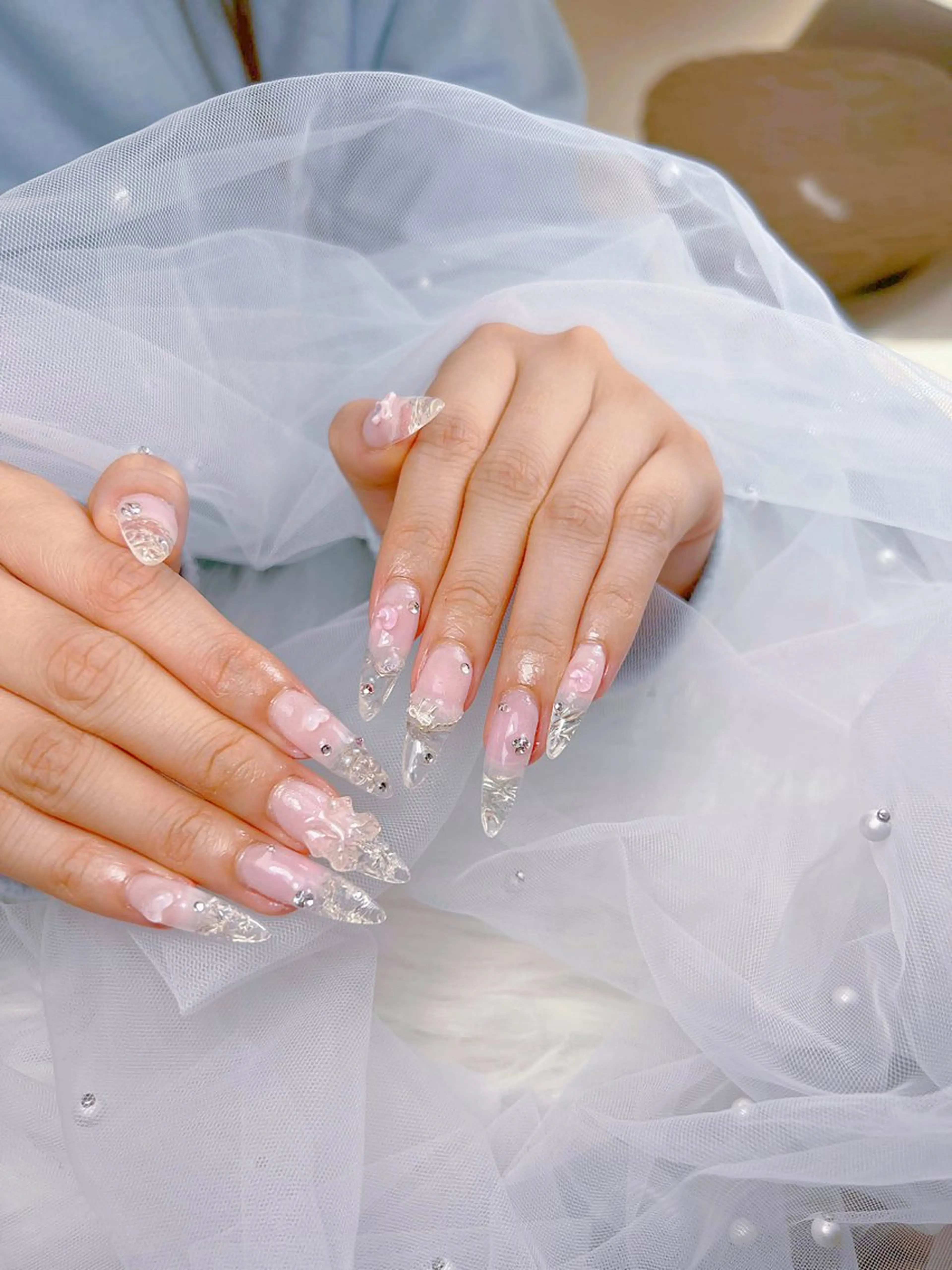 ネイル アートネイル オーロラネイル チークネイル 長さ出し フットネイル Miya _nailのネイルデザイン