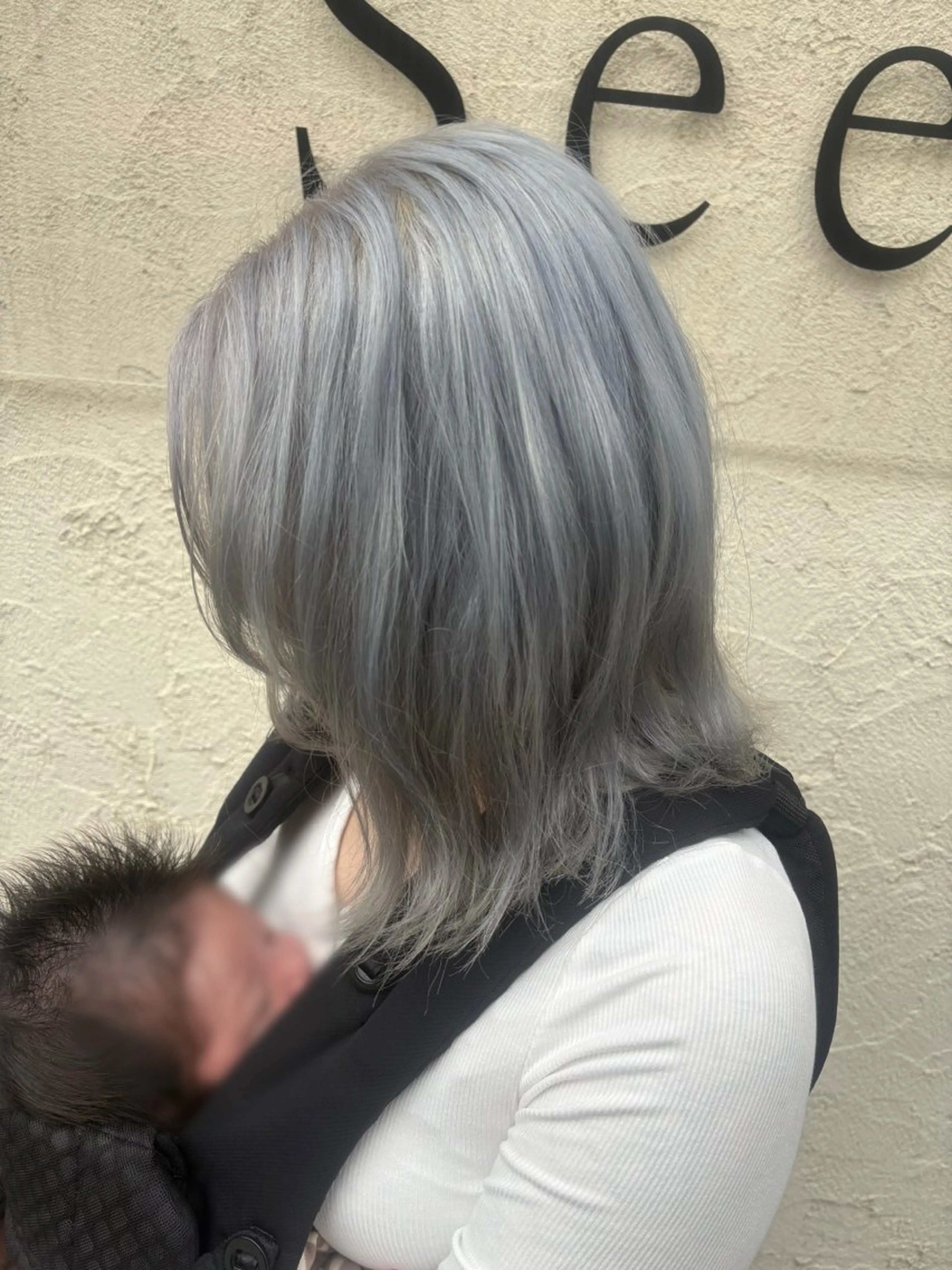 ミディアム カラー ブルーカラー シルバー ヘアカラー 西村 弘輝 パーマ/艶髪カラーのヘアスタイル