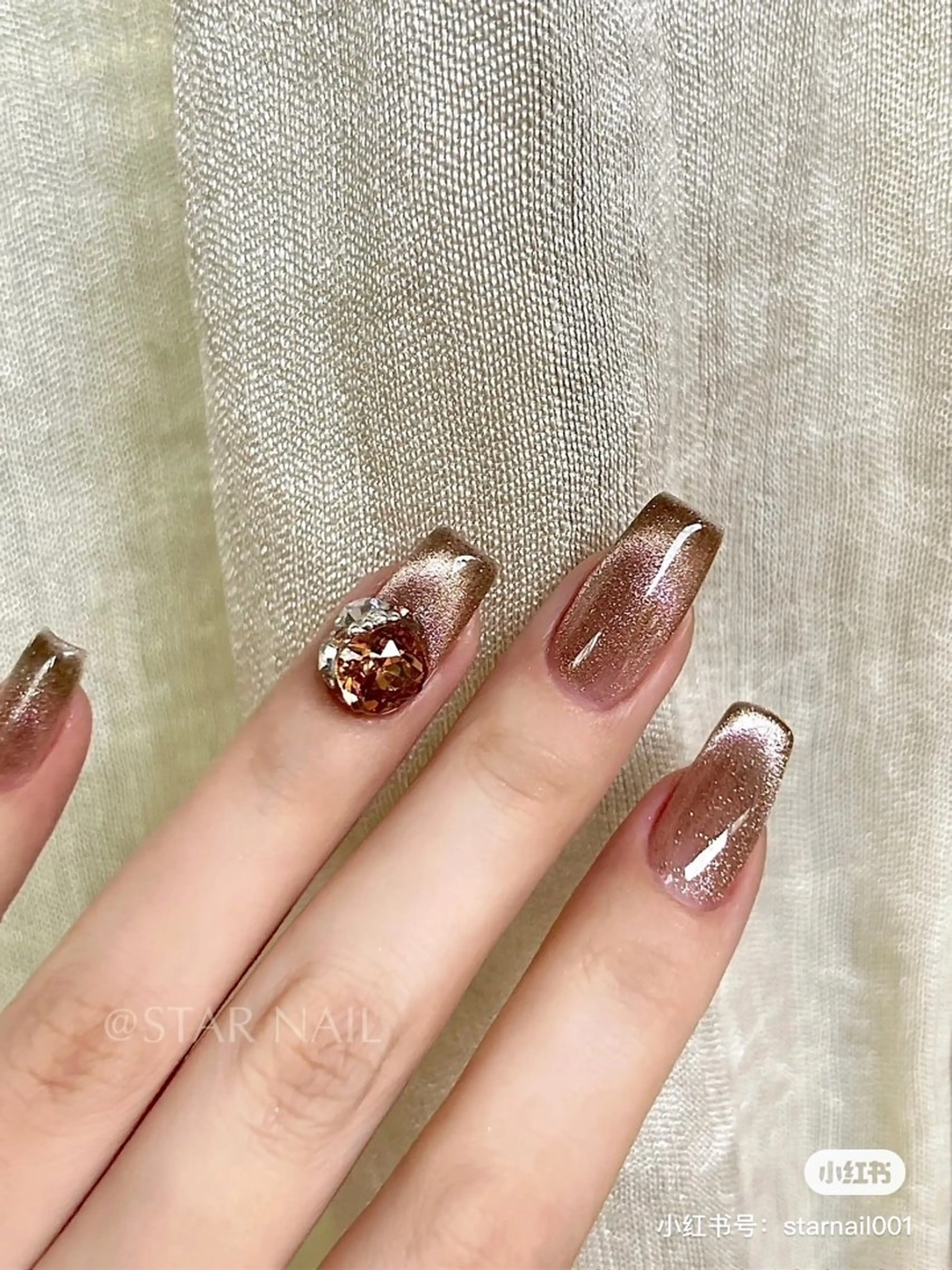 ネイル フレンチネイル マグネットネイル マグネットフレンチ ハンドネイル ToliyDeliy Nail Salonのネイルデザイン