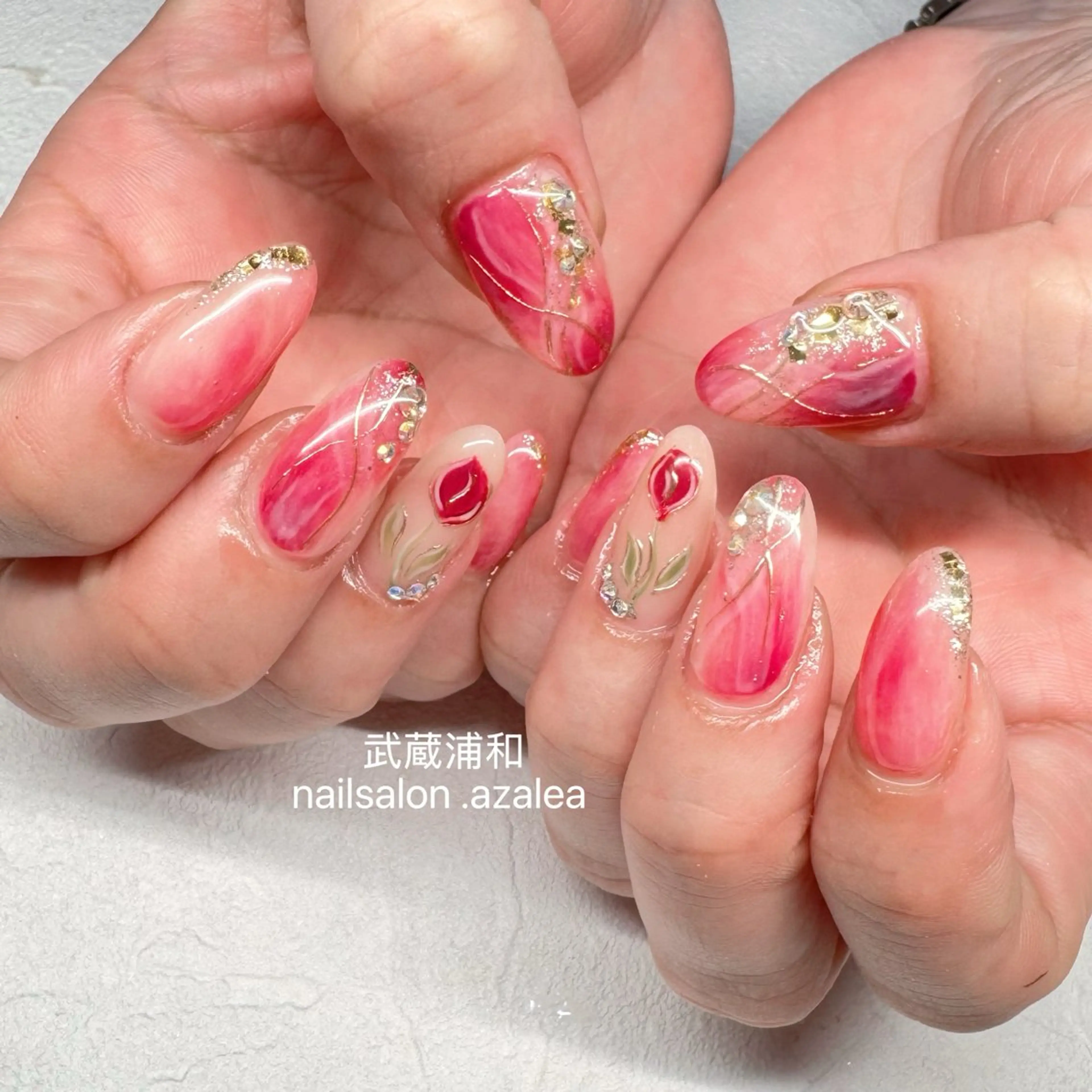 ネイル ハンドネイル R inのネイルデザイン