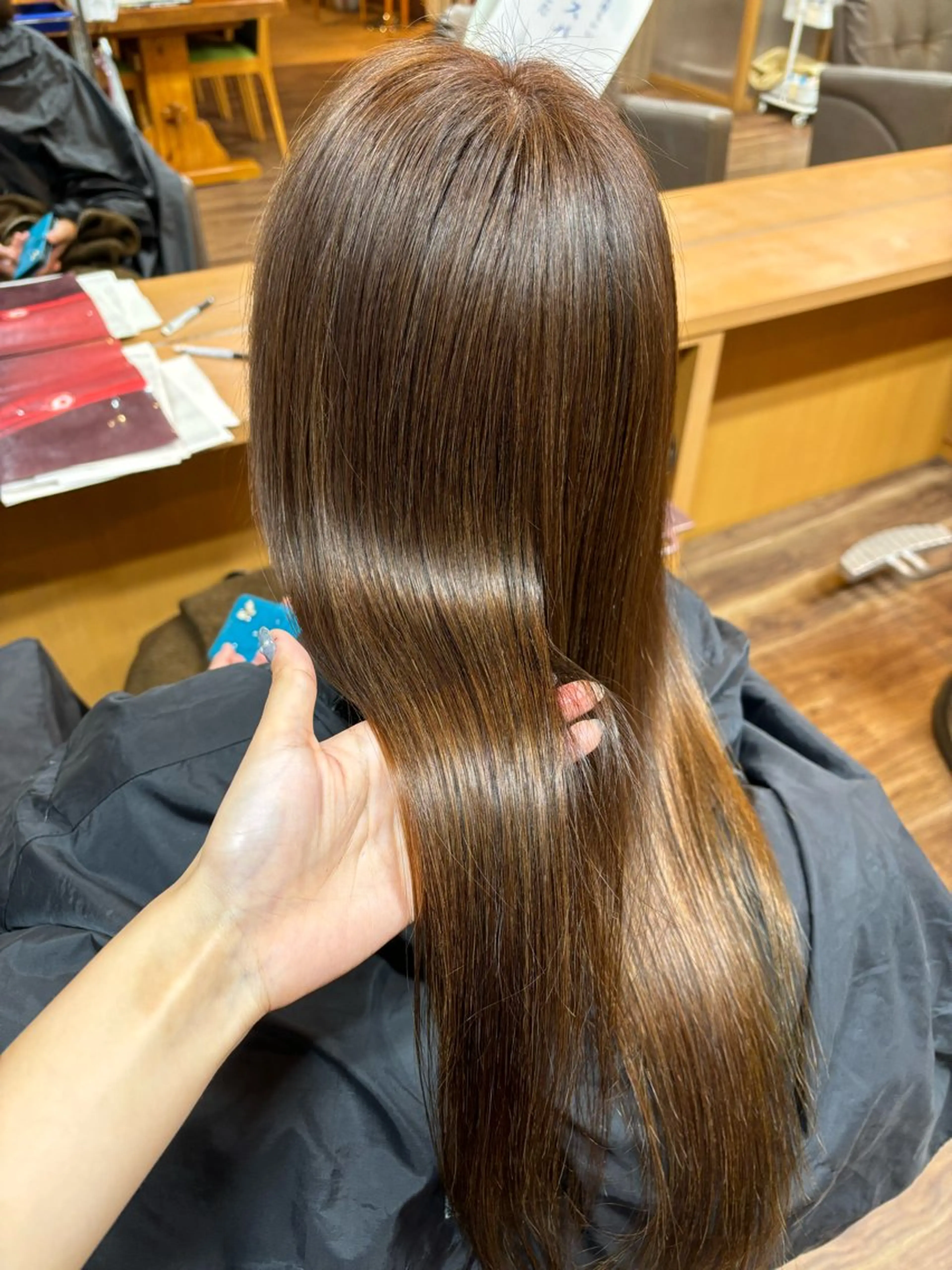 ロング 中野 里咲のヘアスタイル