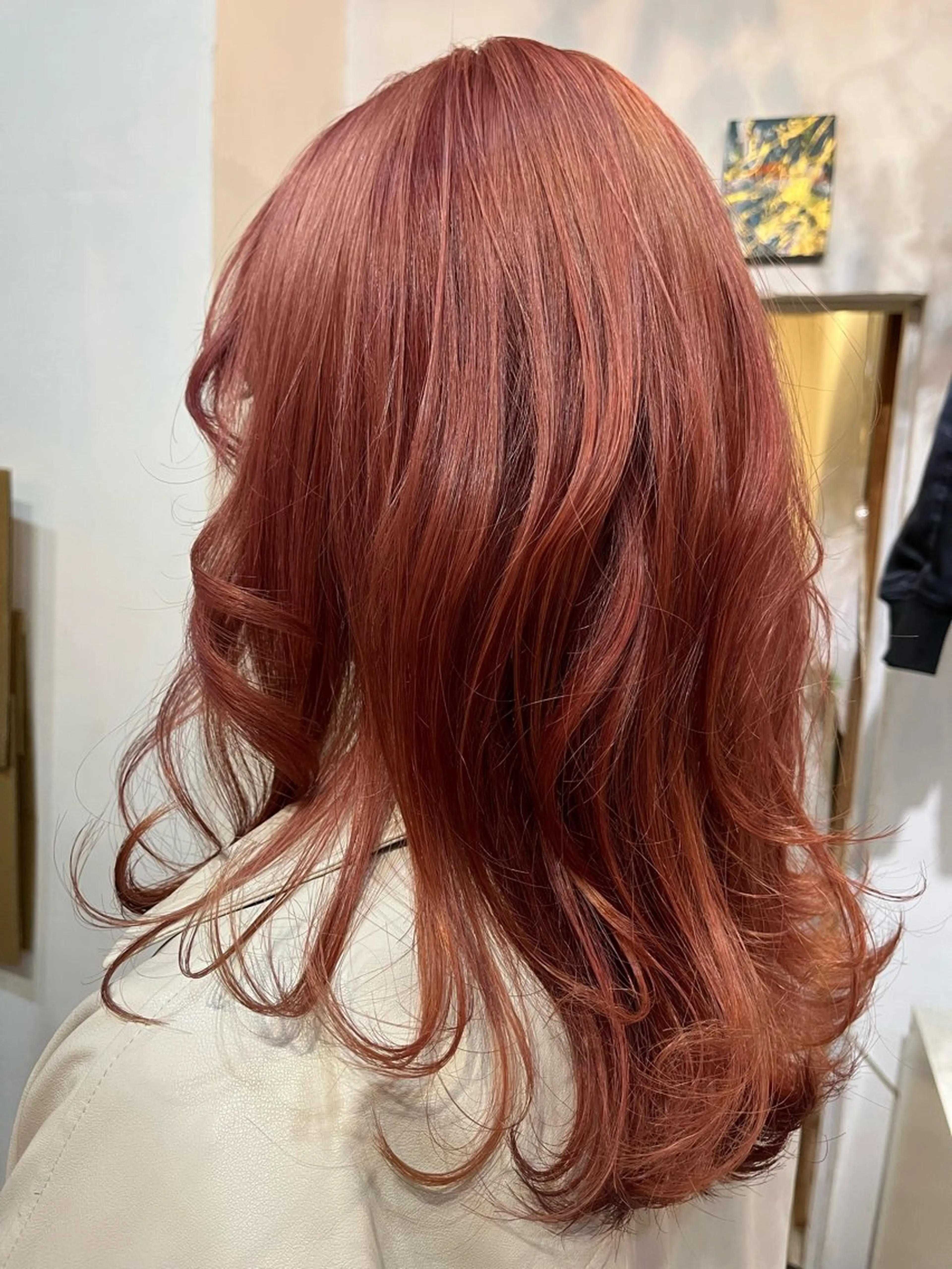 ロング カラー ブリーチ オレンジ ピンクカラー 岡部 京香のヘアスタイル
