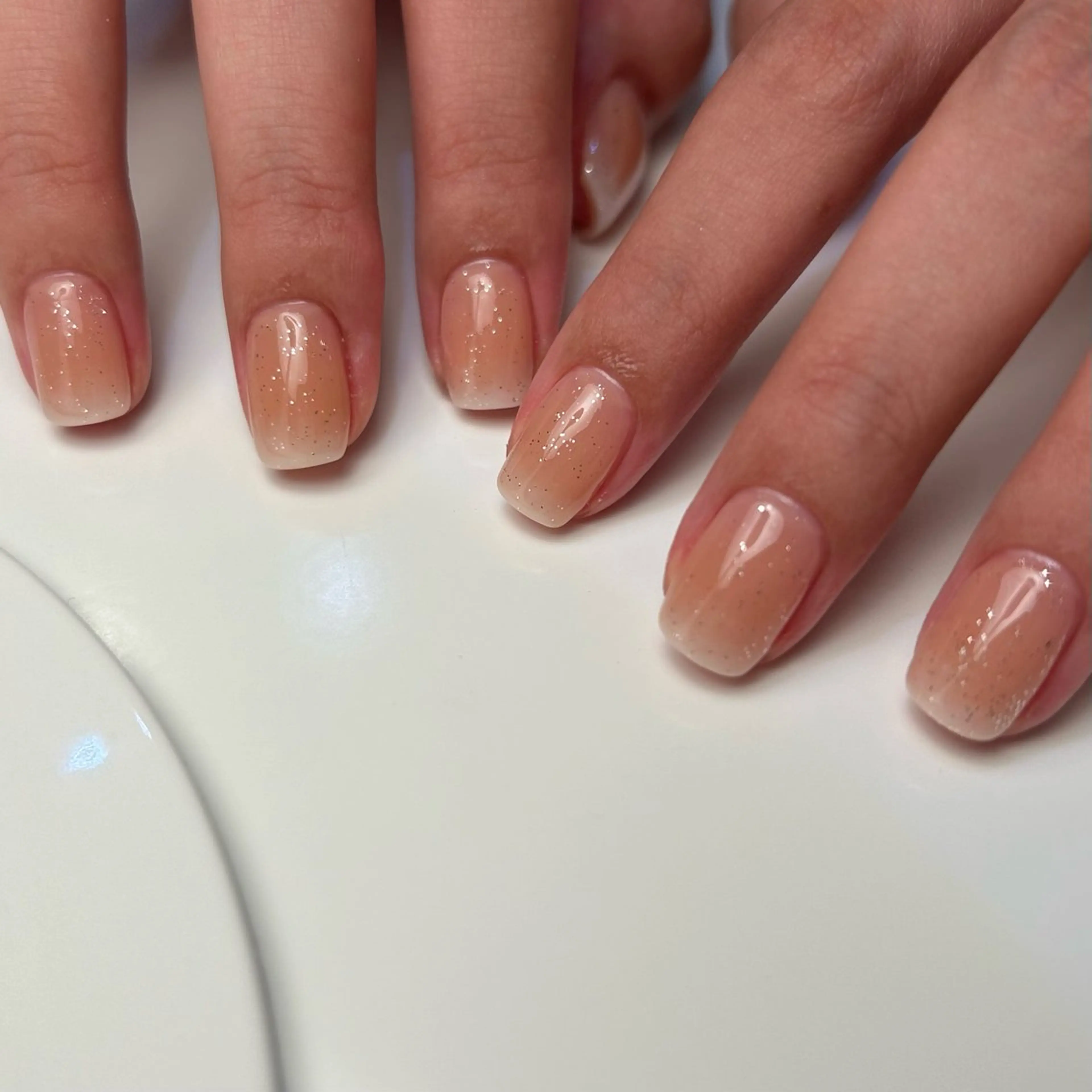 ネイル Yumi シンプルネイルのネイルデザイン