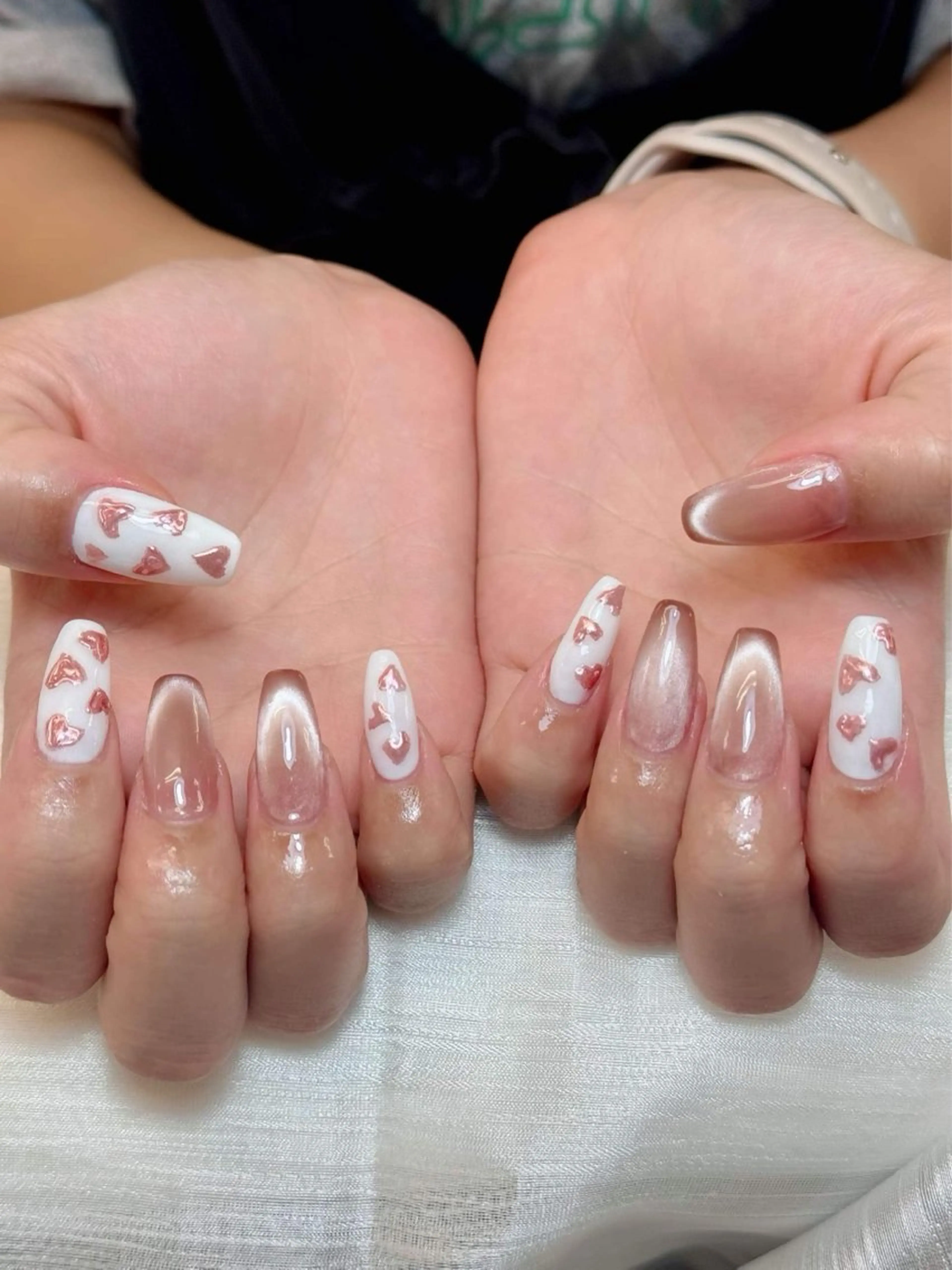 ネイル アートネイル オーロラネイル チークネイル 長さ出し フットネイル Anh 歌舞伎町のネイルデザイン