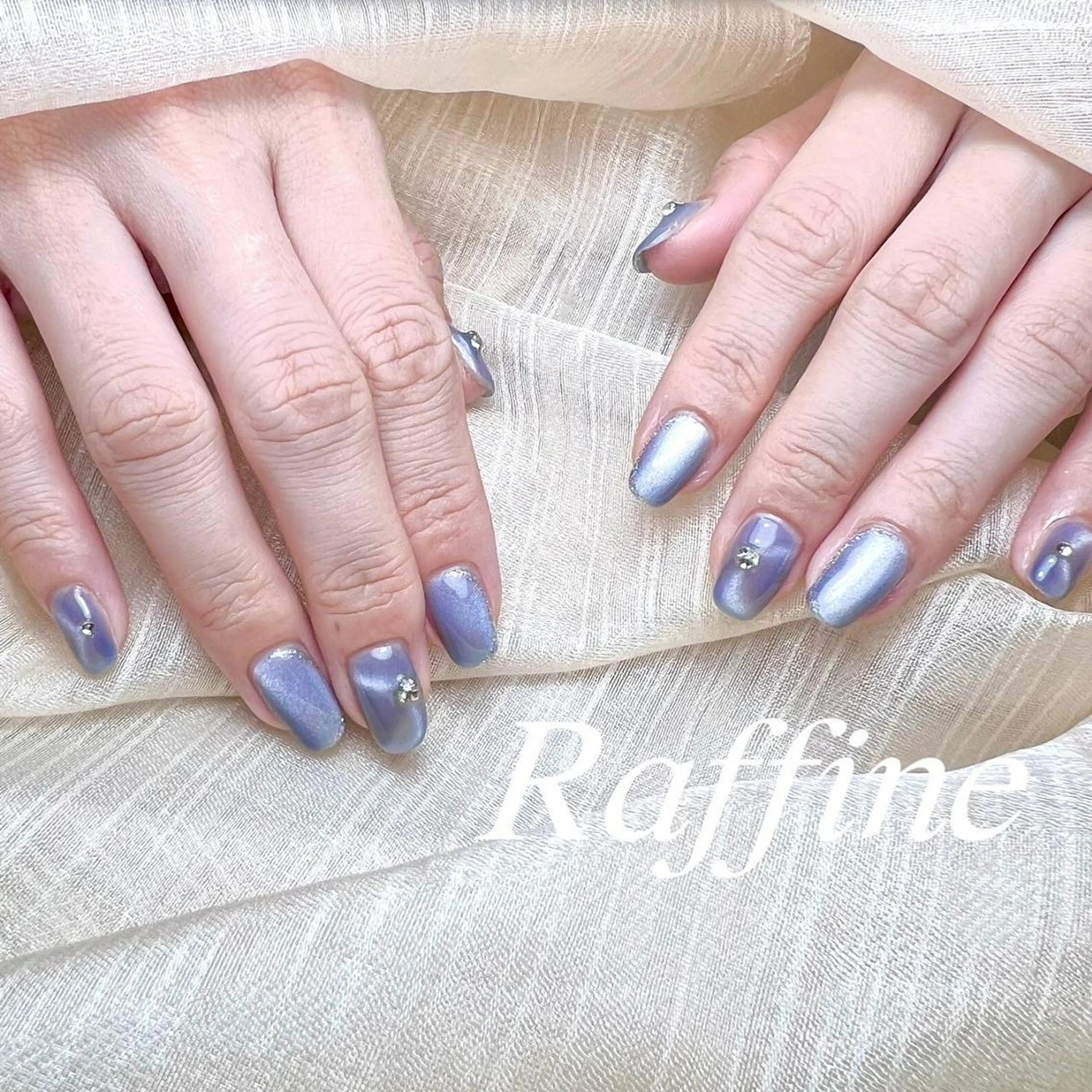 ネイル RAFFINE haru🦋🩵のネイルデザイン