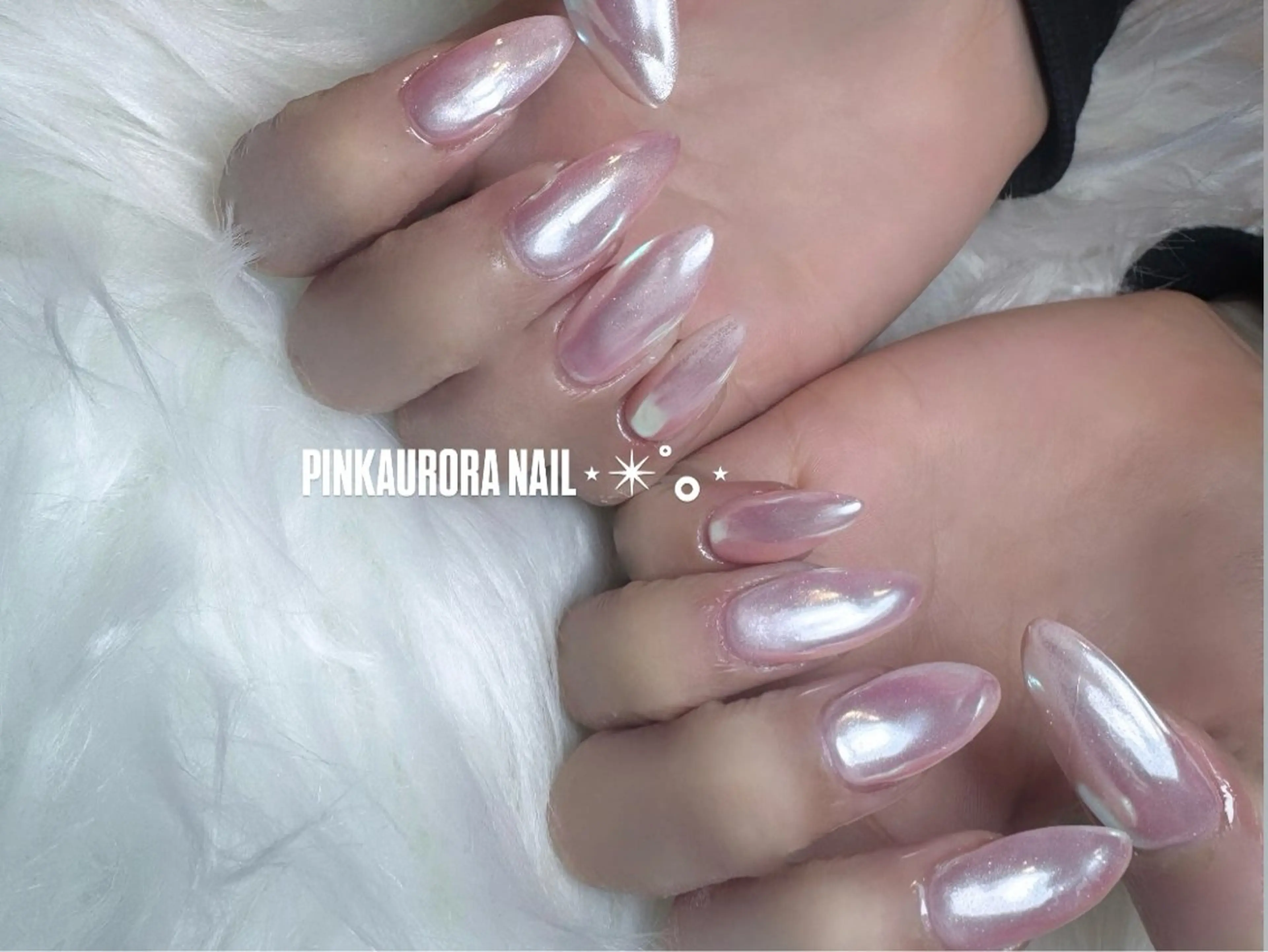 ネイル オーロラネイル キラキラネイル ピンク ハンドネイル よこやま🐩💭 eight nailのネイルデザイン