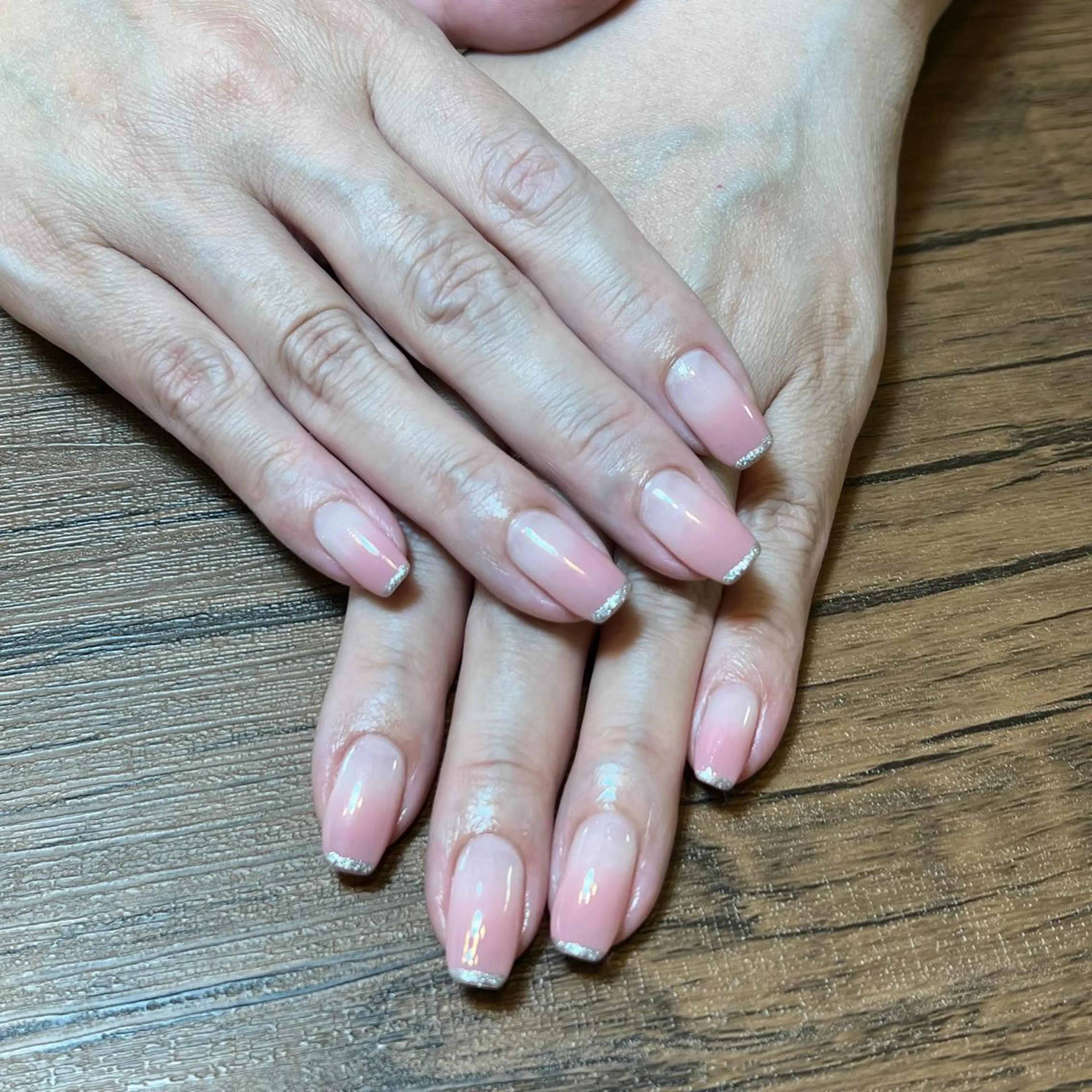 ネイル グラデーション ラメ(グリッター) ハンドネイル HENRIETTA NAILSALONのネイルデザイン