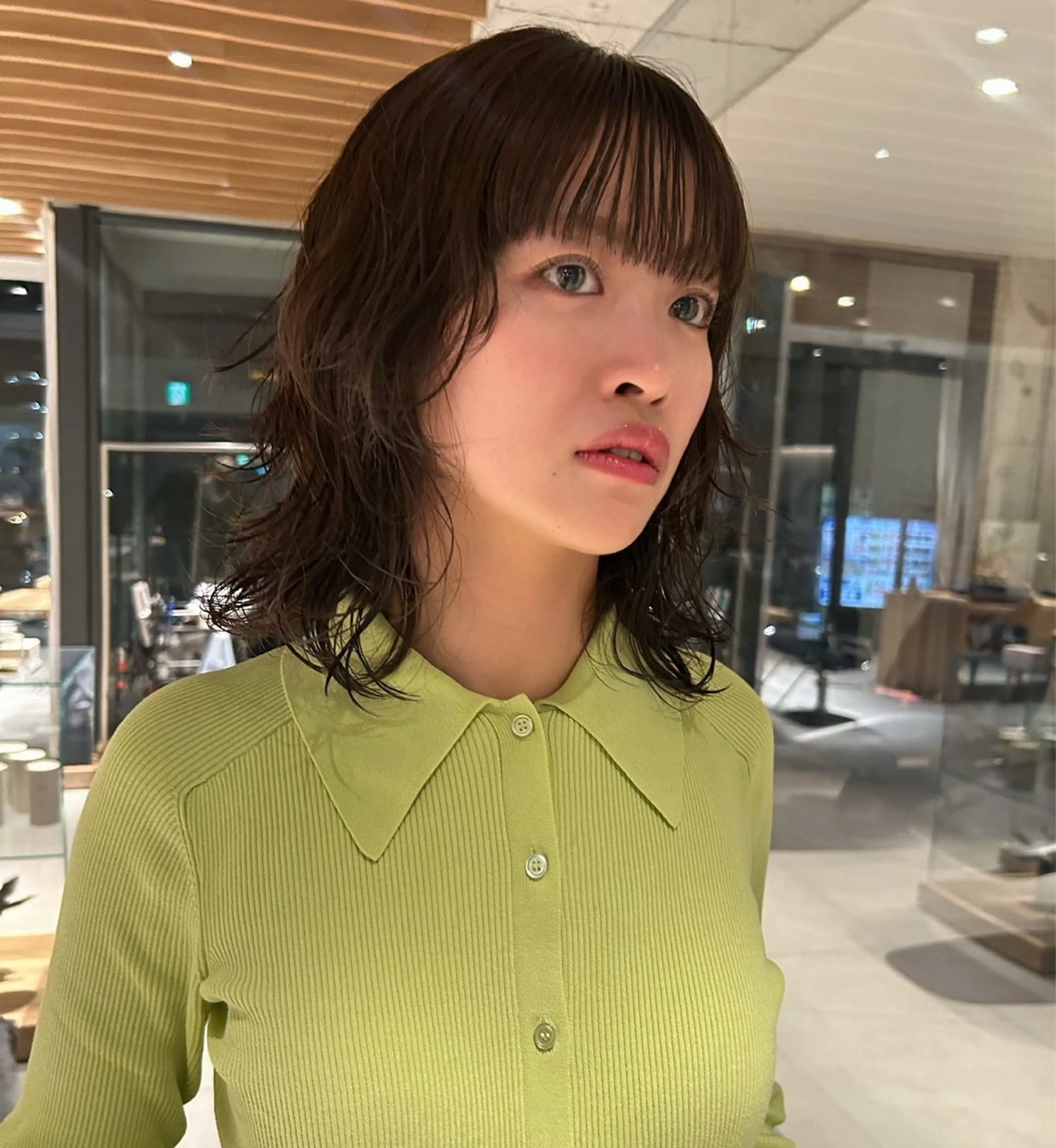 ミディアム 中村 果乃のヘアスタイル