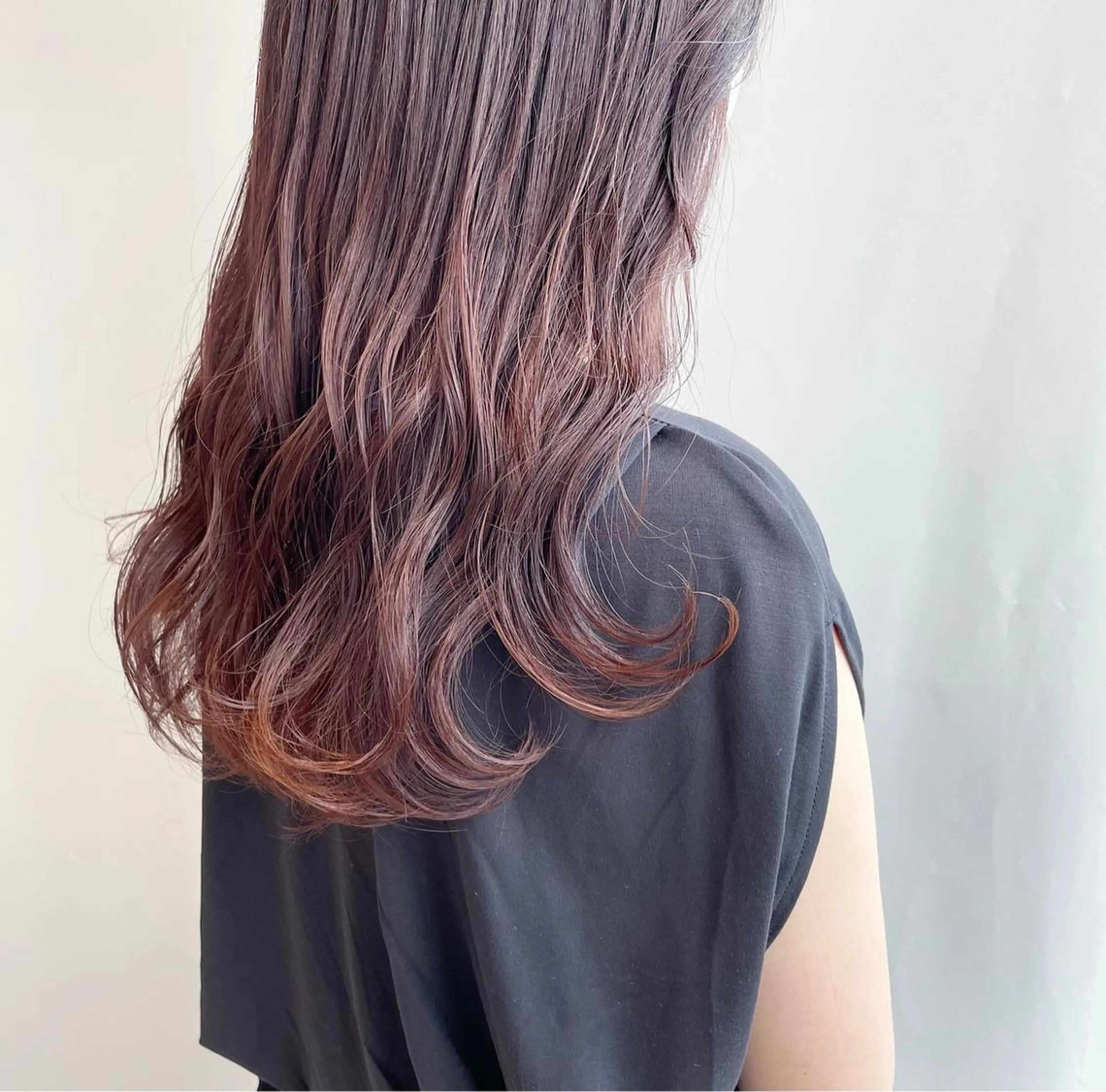 ロング カラー カット ヘアカラー トリートメント 山口 莉奈のヘアスタイル