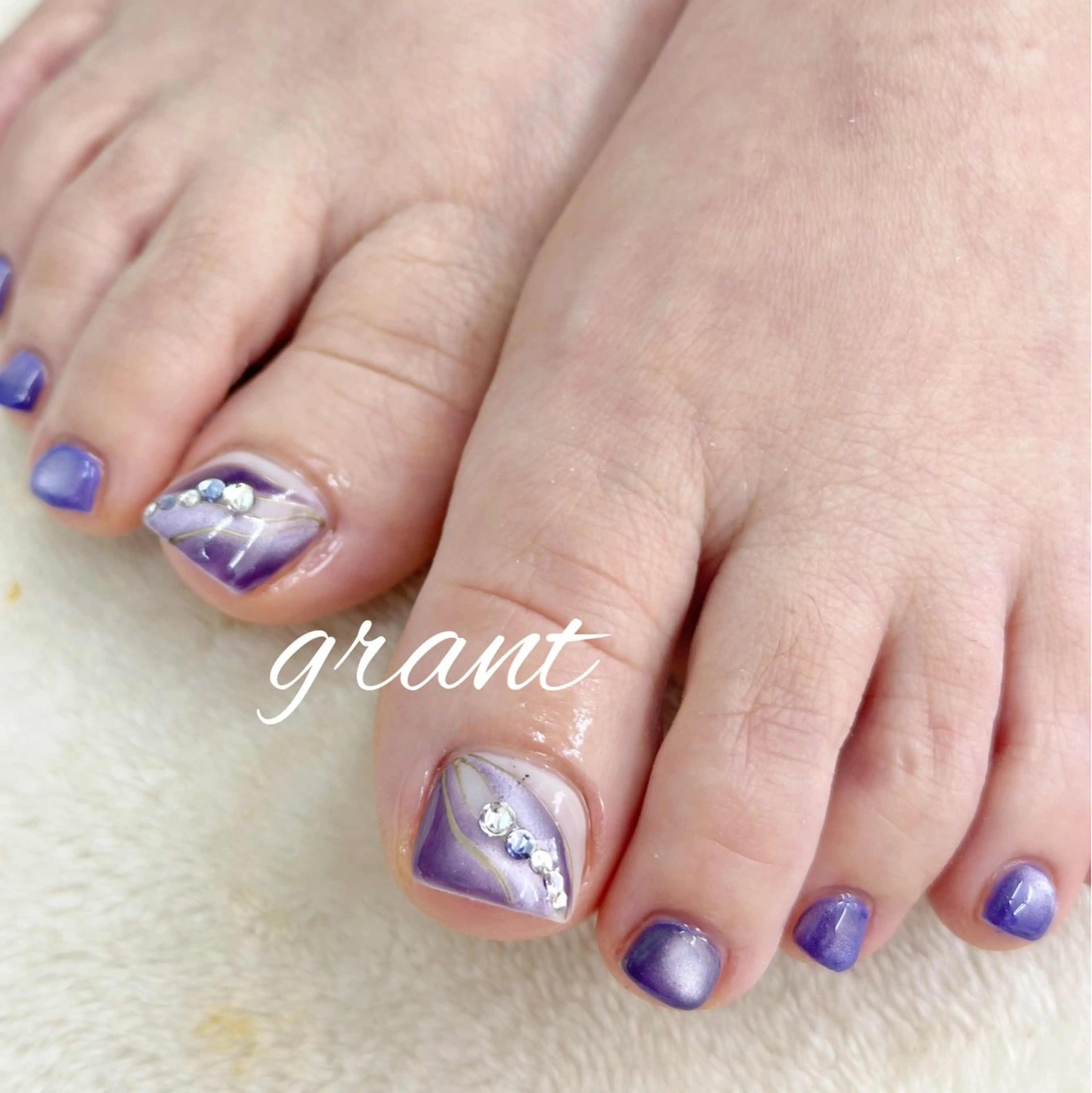 ネイル フットネイル マグネットネイル 冬ネイル フットネイル nail salon grant所属・nailsalon grantのネイルデザイン