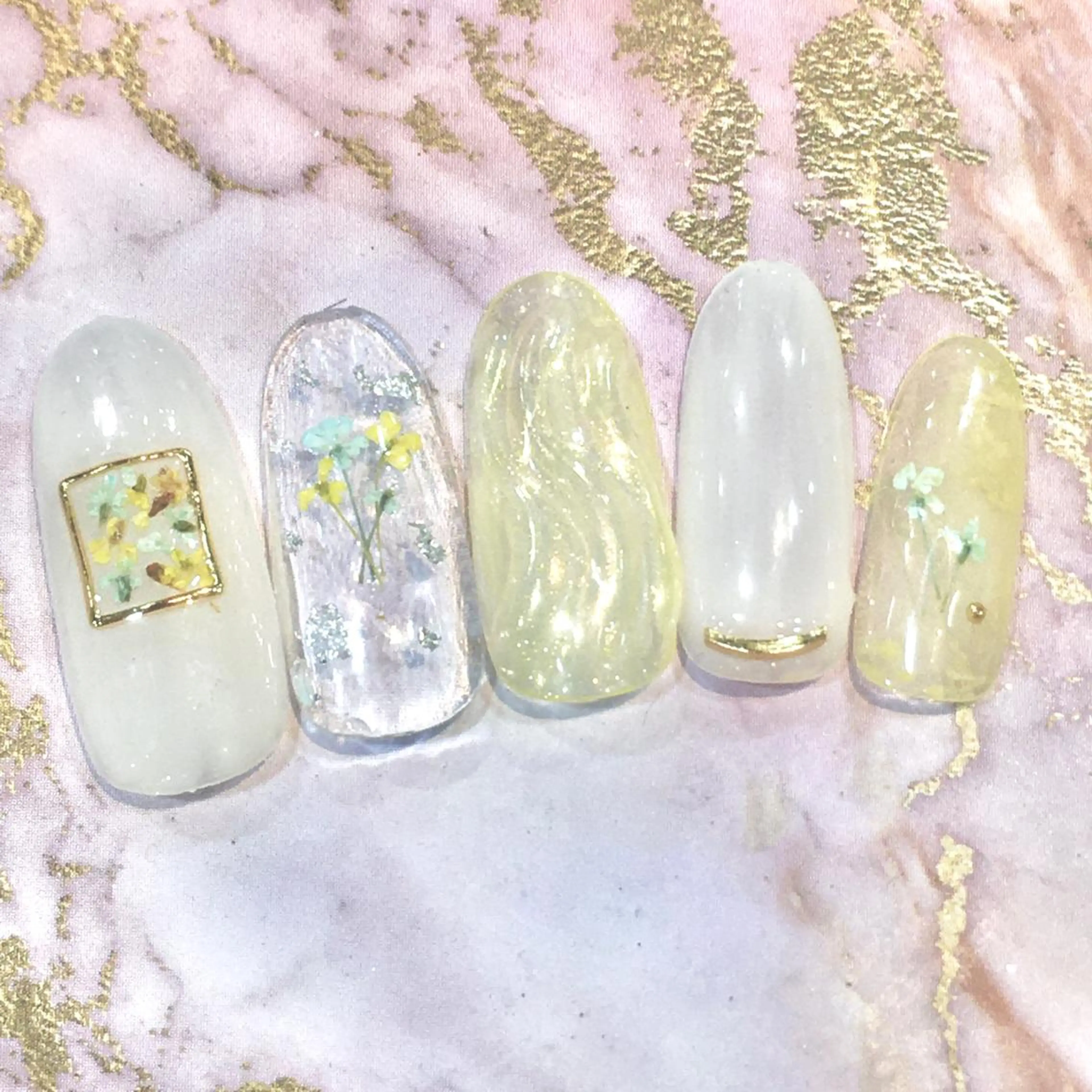 ネイル Allure小山店 Maiのネイルデザイン