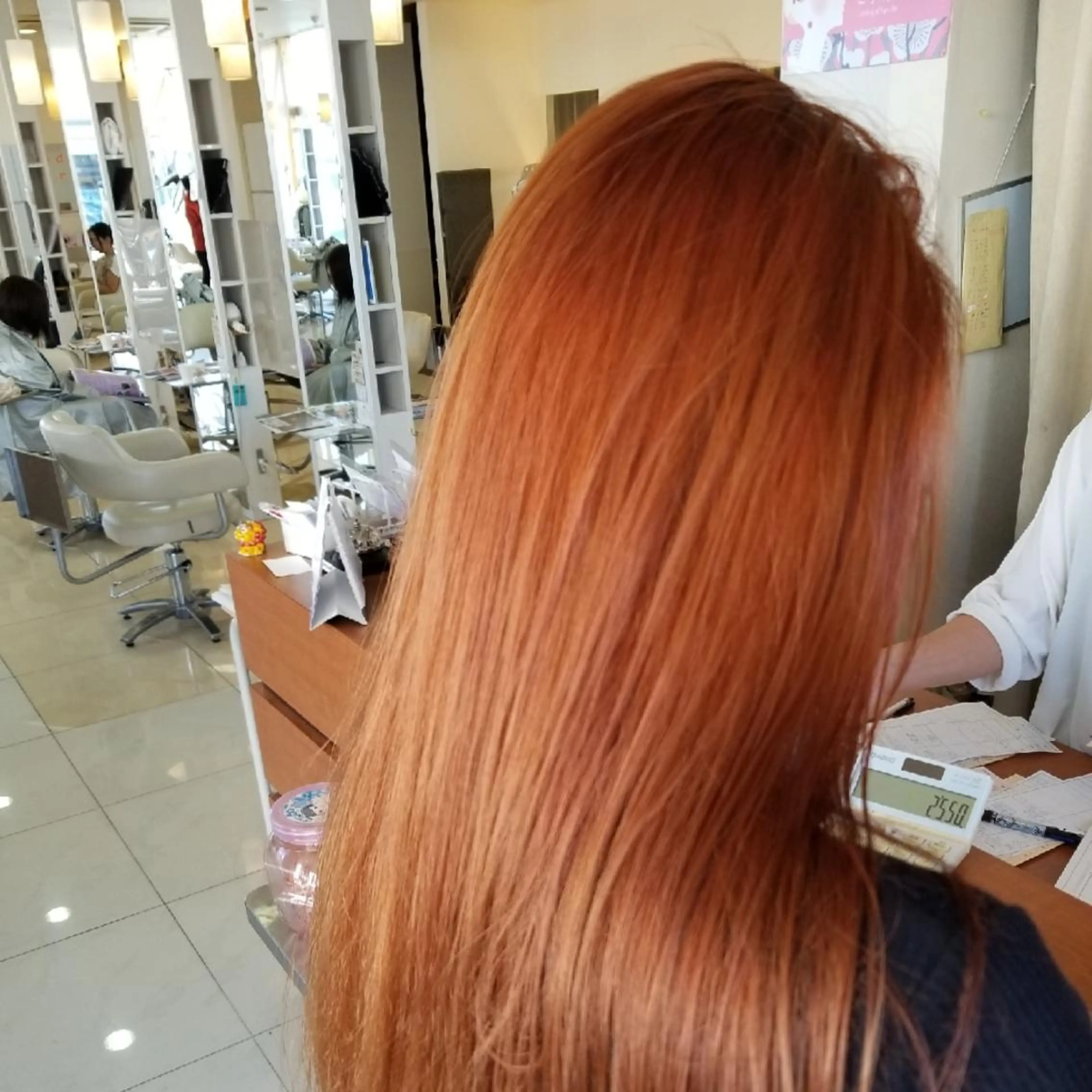 カラー SALOWIN栄 高須大貴のヘアスタイル