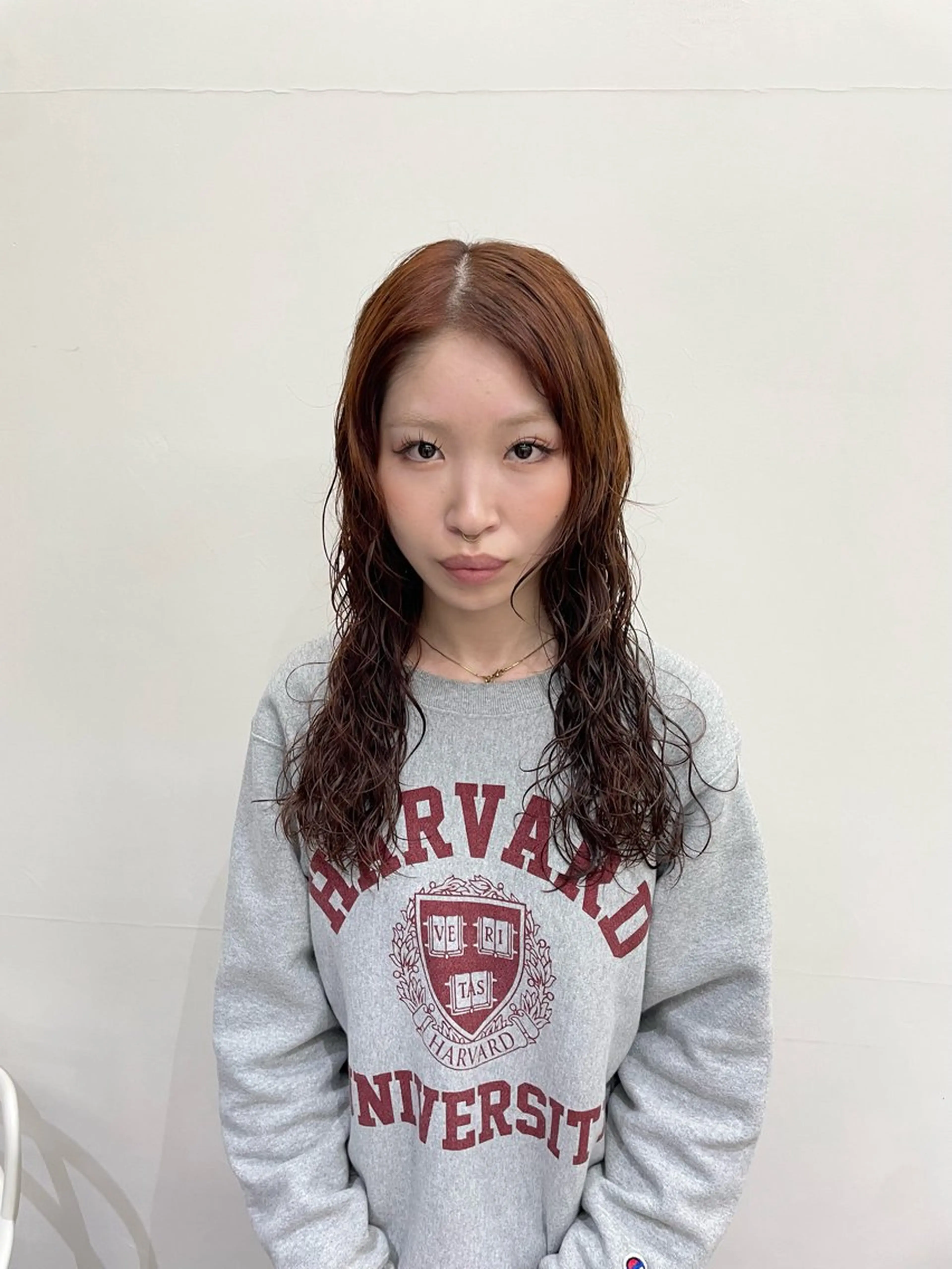 カラー ブリーチ ブラウンカラー ダブルカラー ブリーチなしカラー オレンジ カット ヘアカラー 慎太朗/パーマ/ボブ /センターパートのヘアスタイル