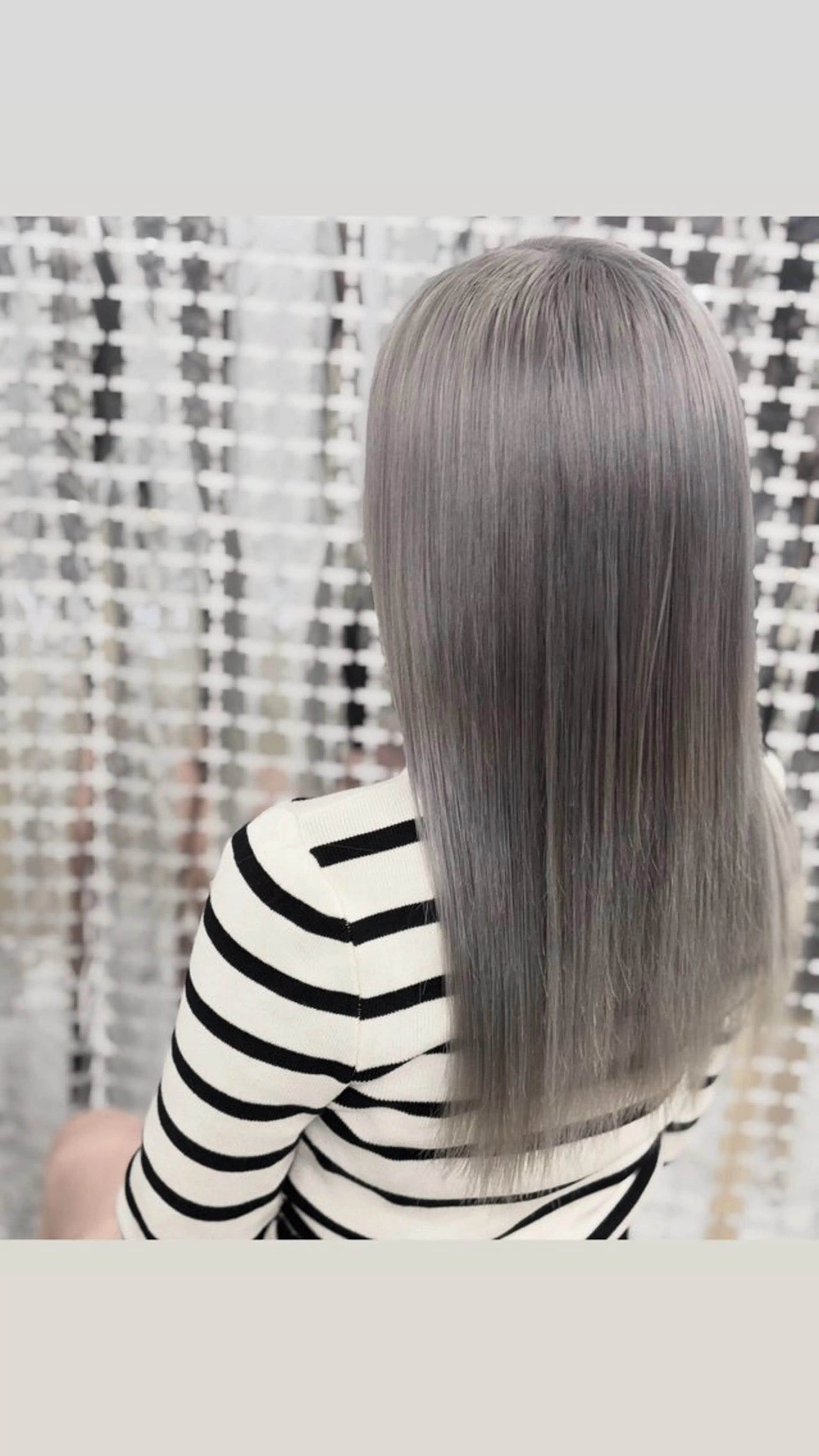 セミロング ヘアカラー 🩶BRAS 🩶のヘアスタイル