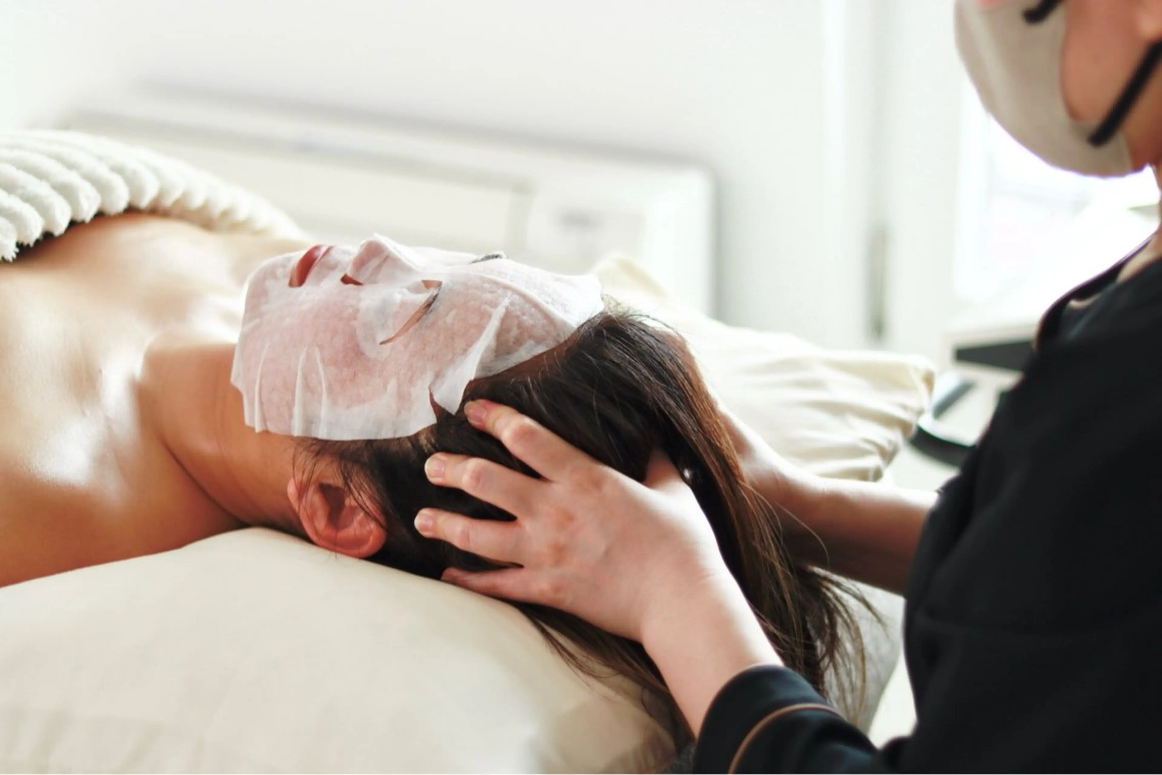 【脳疲労リセット】首・肩・ヘッド＋深層リンパ90分 ¥18,000 → ¥12,000の写真