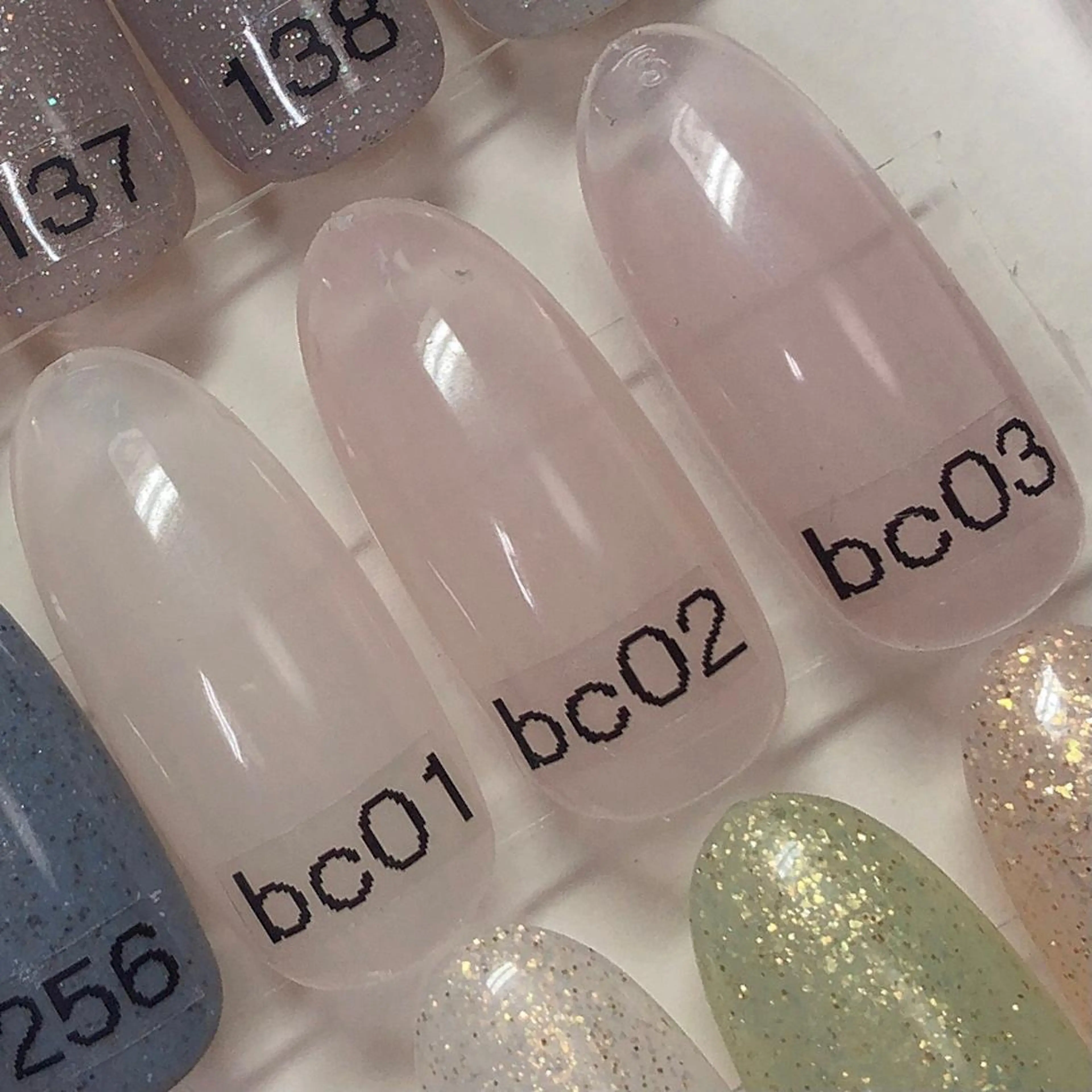 ネイル .Nails Mio 赤羽西ネイルサロンのネイルデザイン