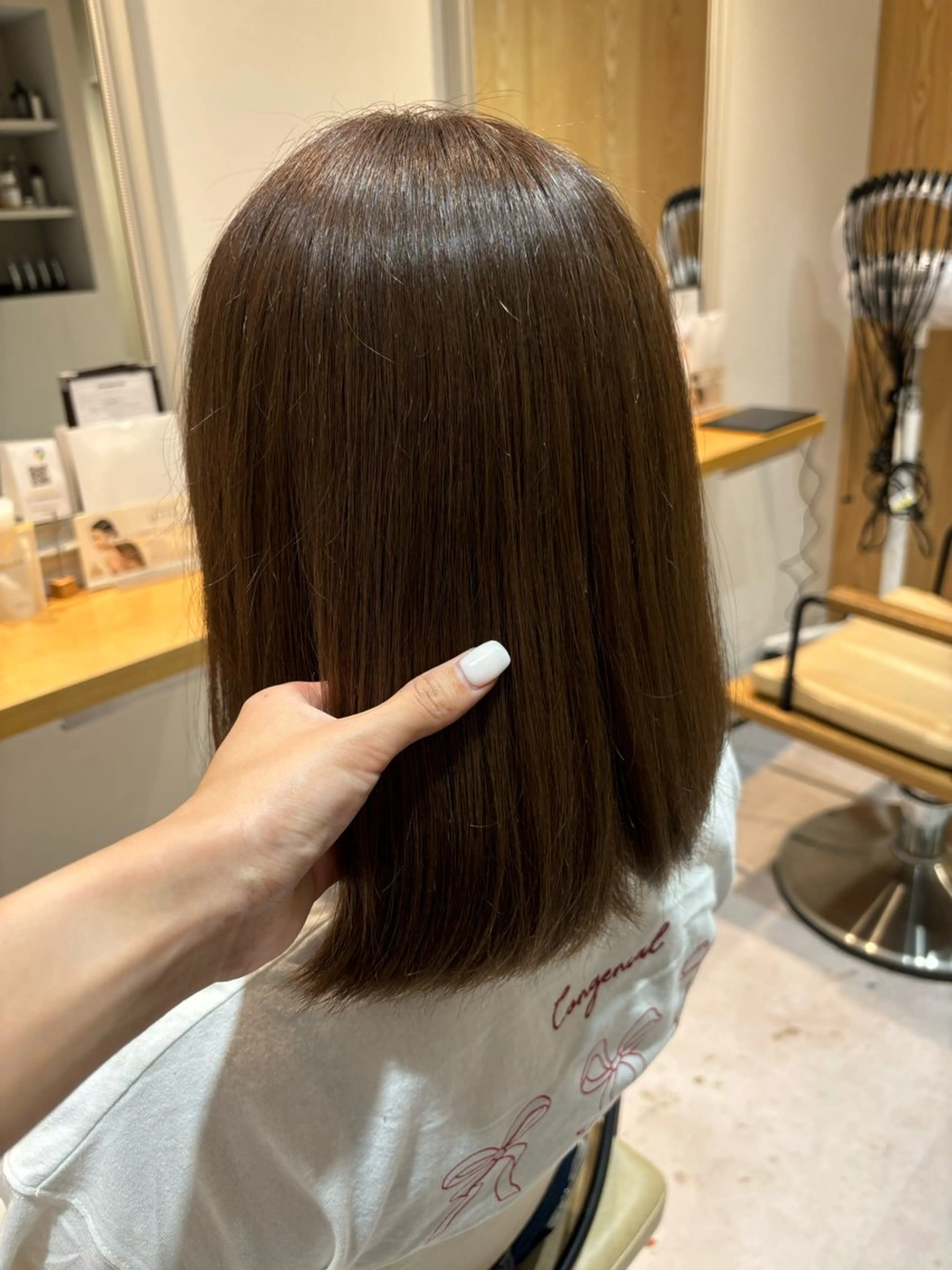 ミディアム カラー 鈴木 りやのヘアスタイル
