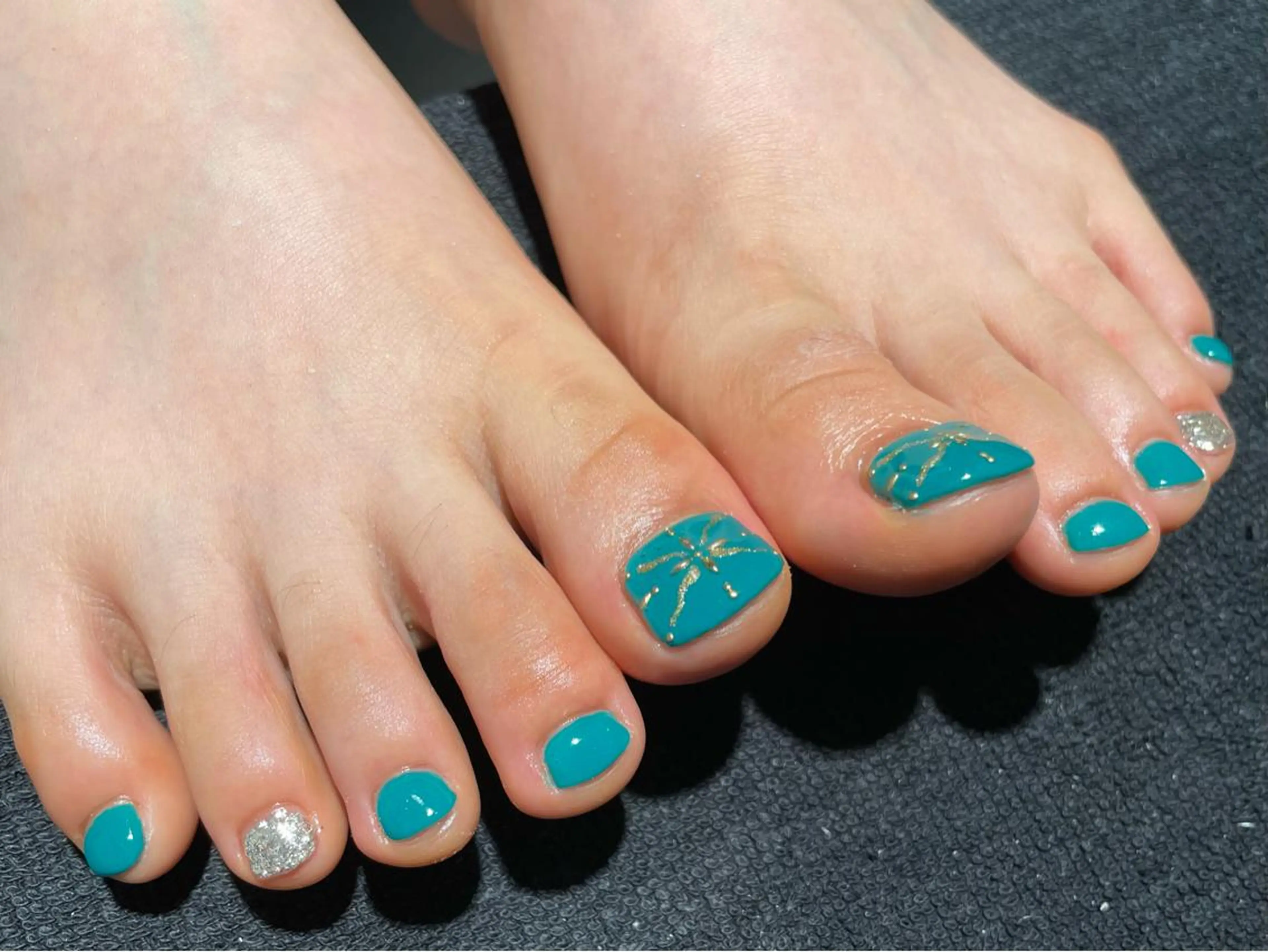 ネイル ハンドネイル フットネイル Aila.nail _F_AYUMIのネイルデザイン