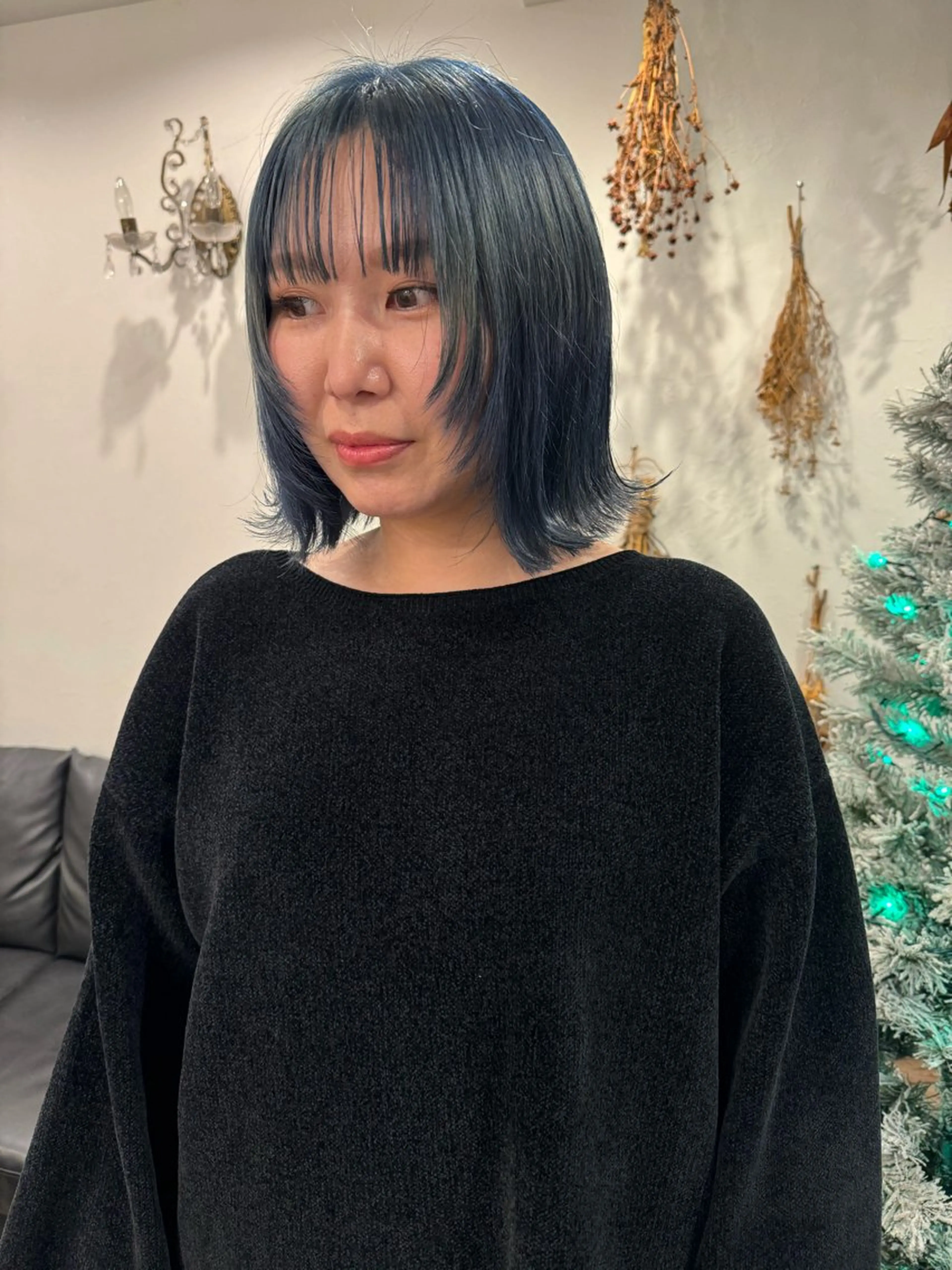 ショート カラー ボブ 顔まわりレイヤー レイヤーカット ヘアカラー m ā l o.🌷 サカモトマイコのヘアスタイル