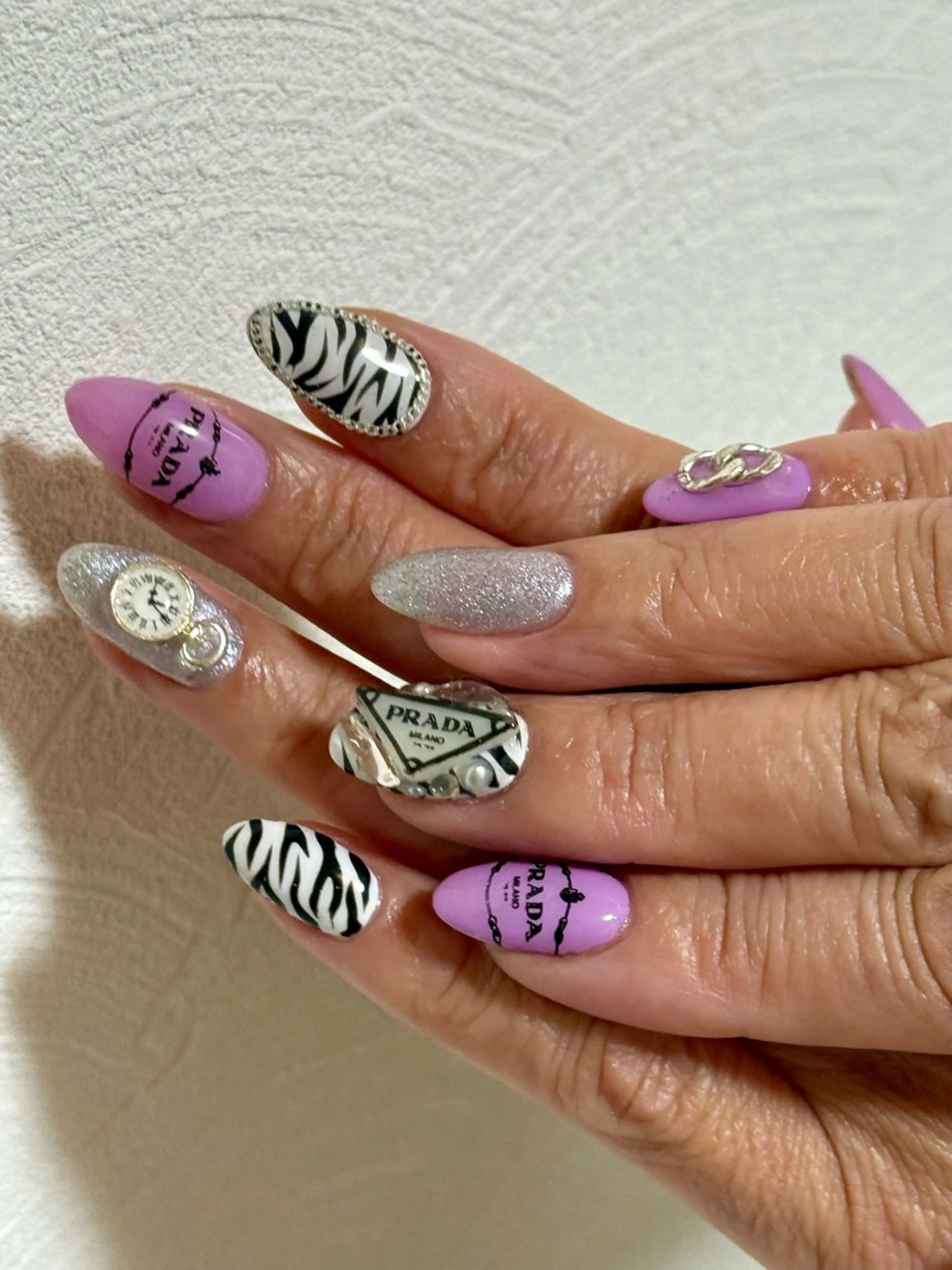 ミディアム ハンドネイル クッキー ネイルズのネイルデザイン